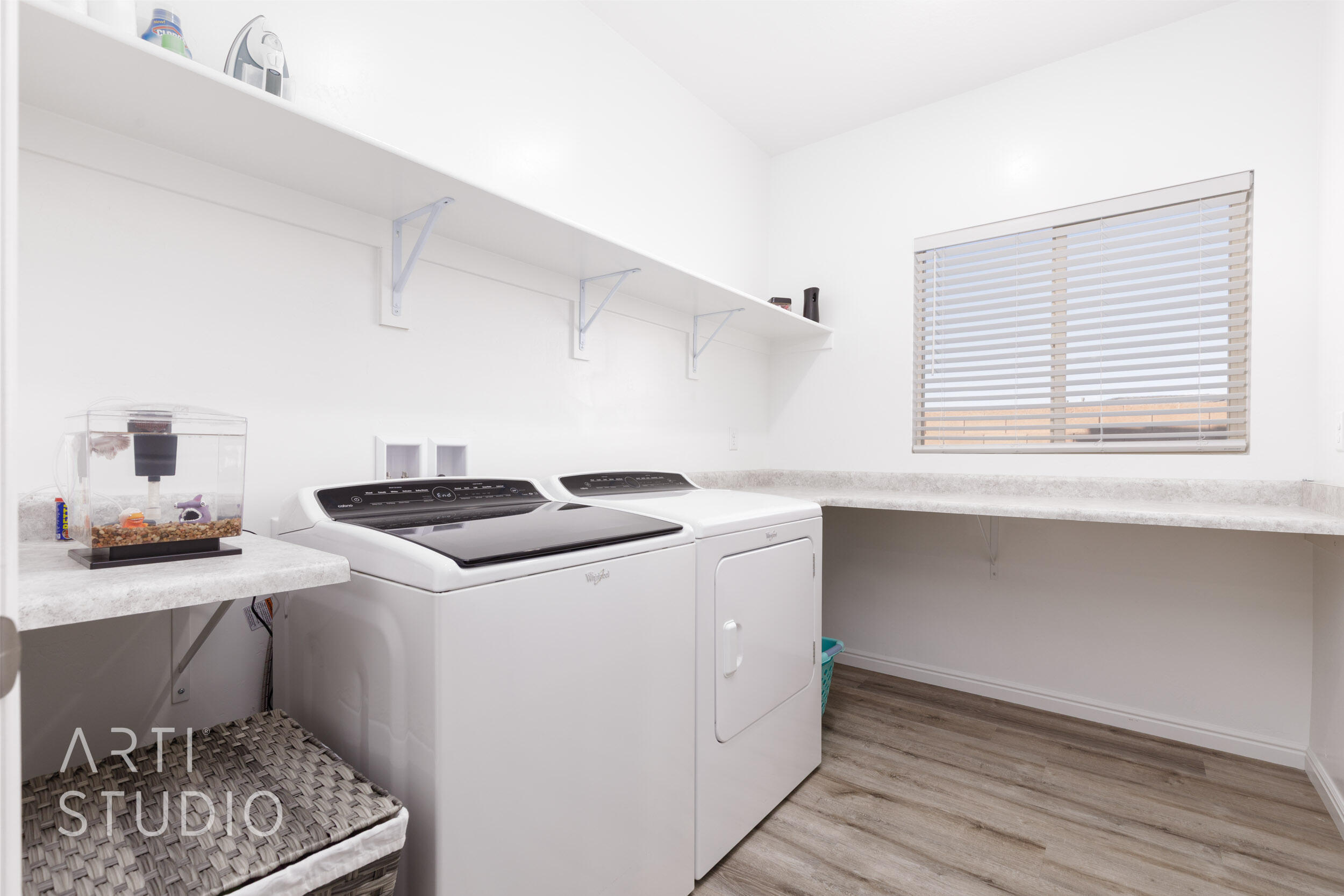 WHITE SANDS - Residential