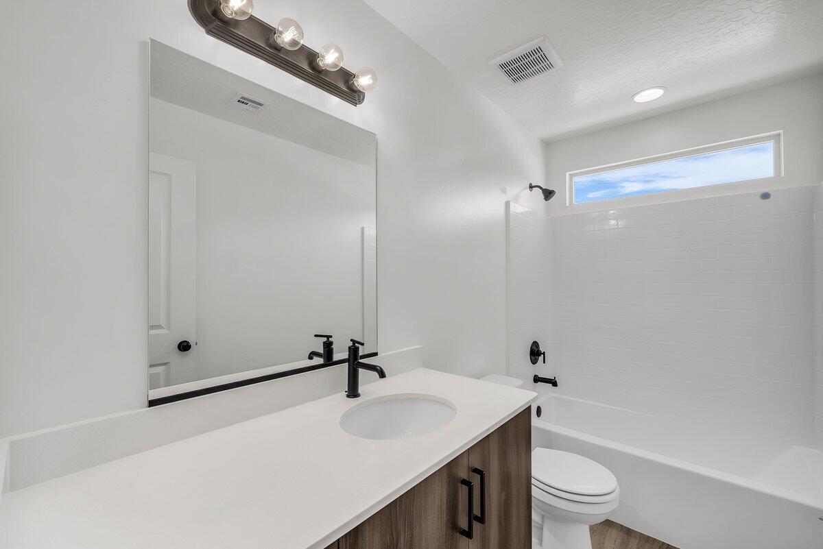 SOUTH DESERT TH - Residential