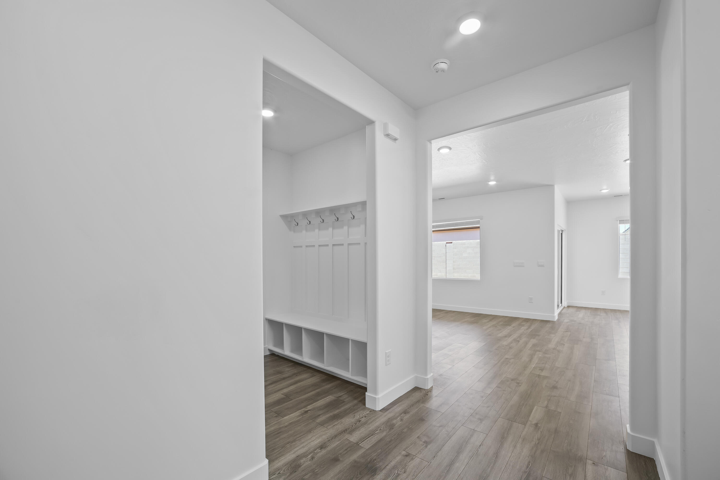 CORRAL HOLLOW AT LONG VALLEY - Residential