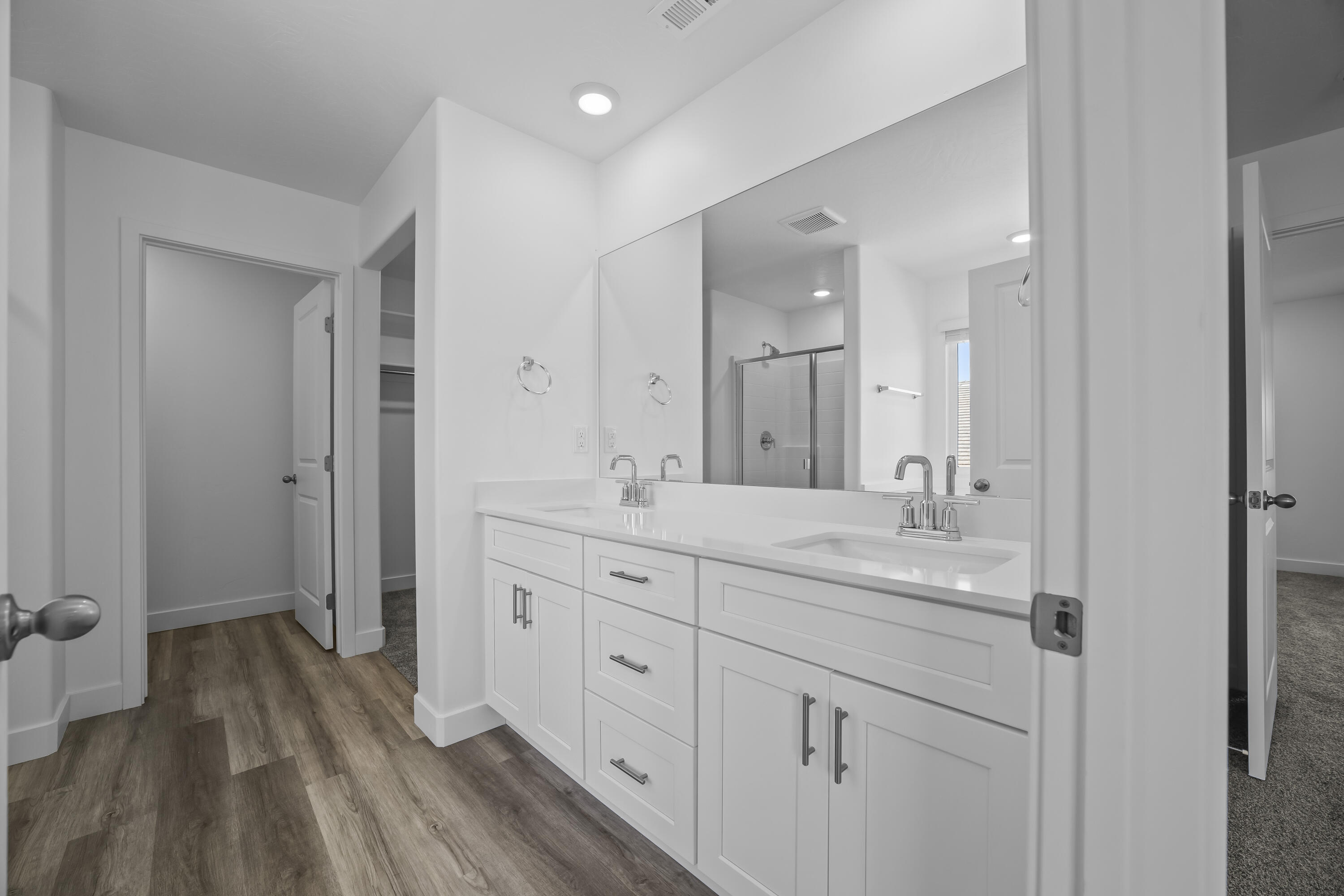 CORRAL HOLLOW AT LONG VALLEY - Residential