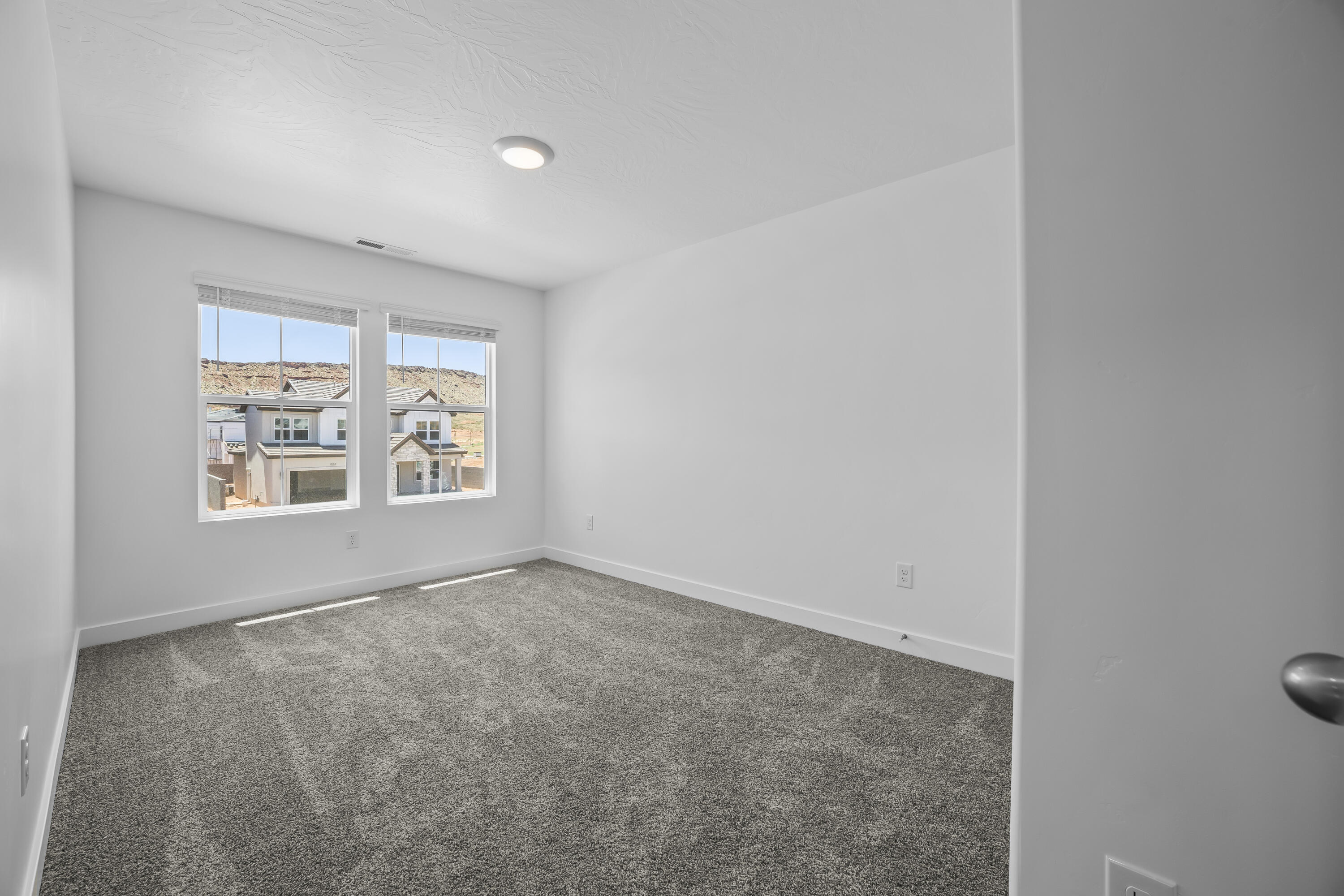 CORRAL HOLLOW AT LONG VALLEY - Residential