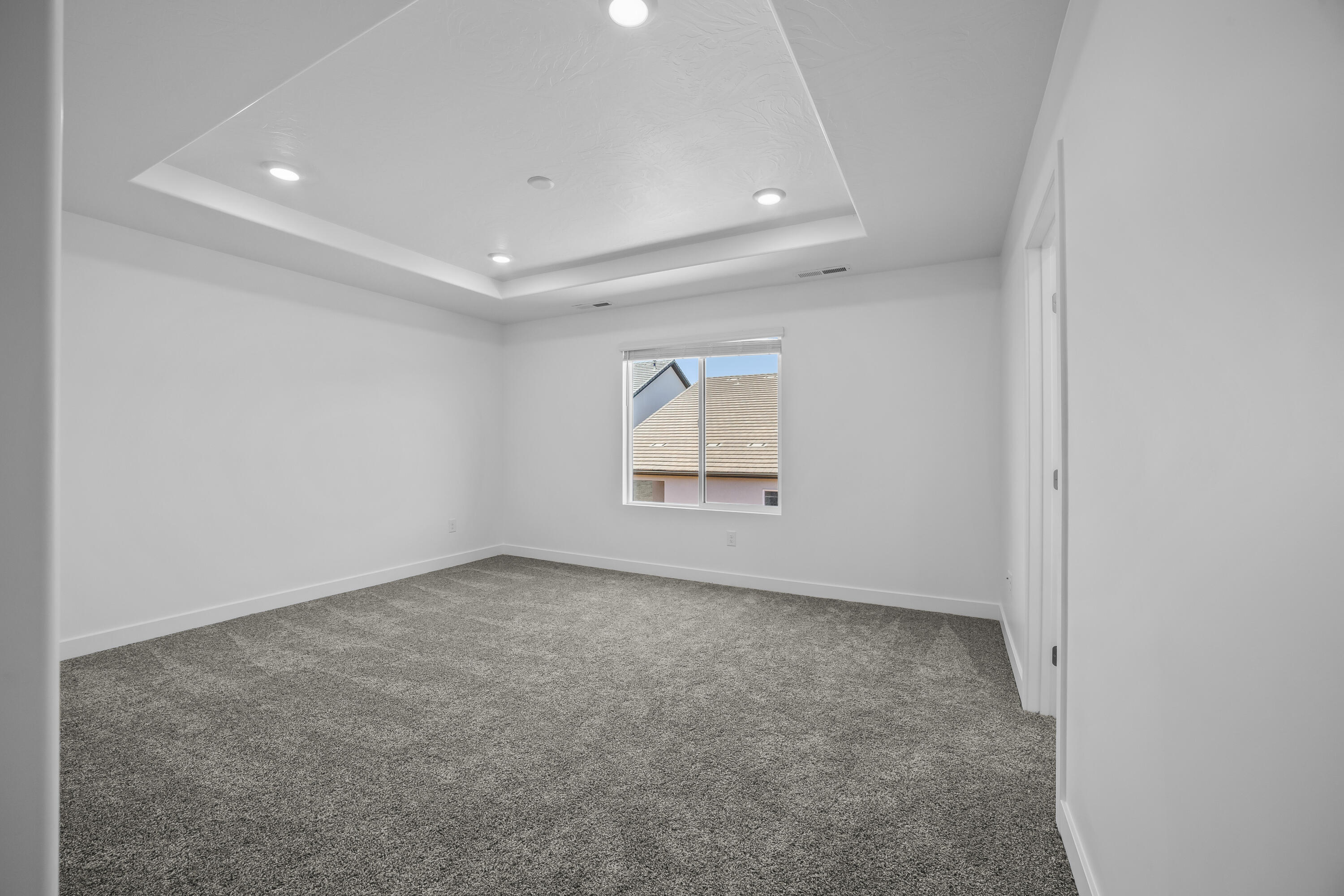 CORRAL HOLLOW AT LONG VALLEY - Residential