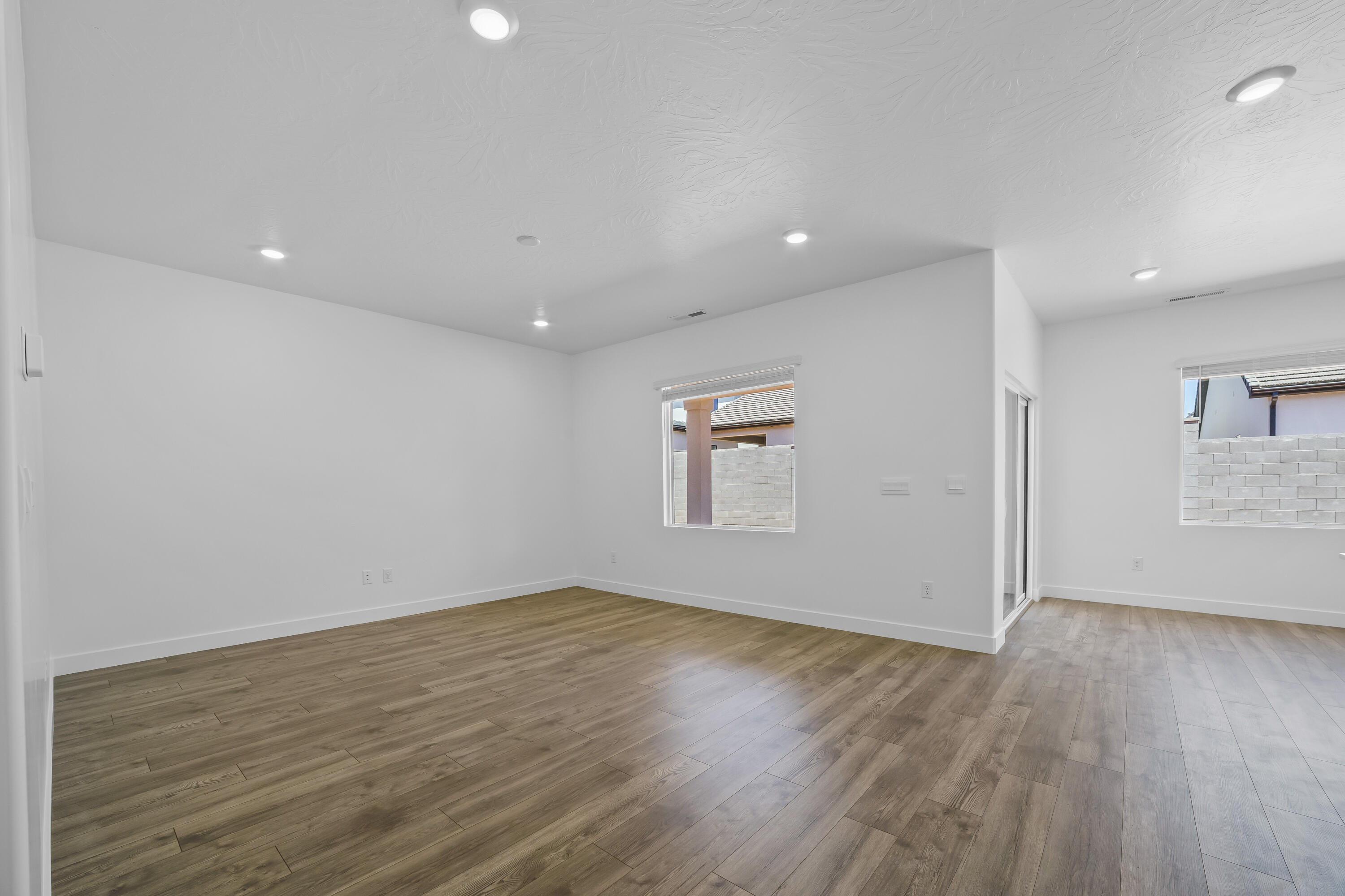 CORRAL HOLLOW AT LONG VALLEY - Residential