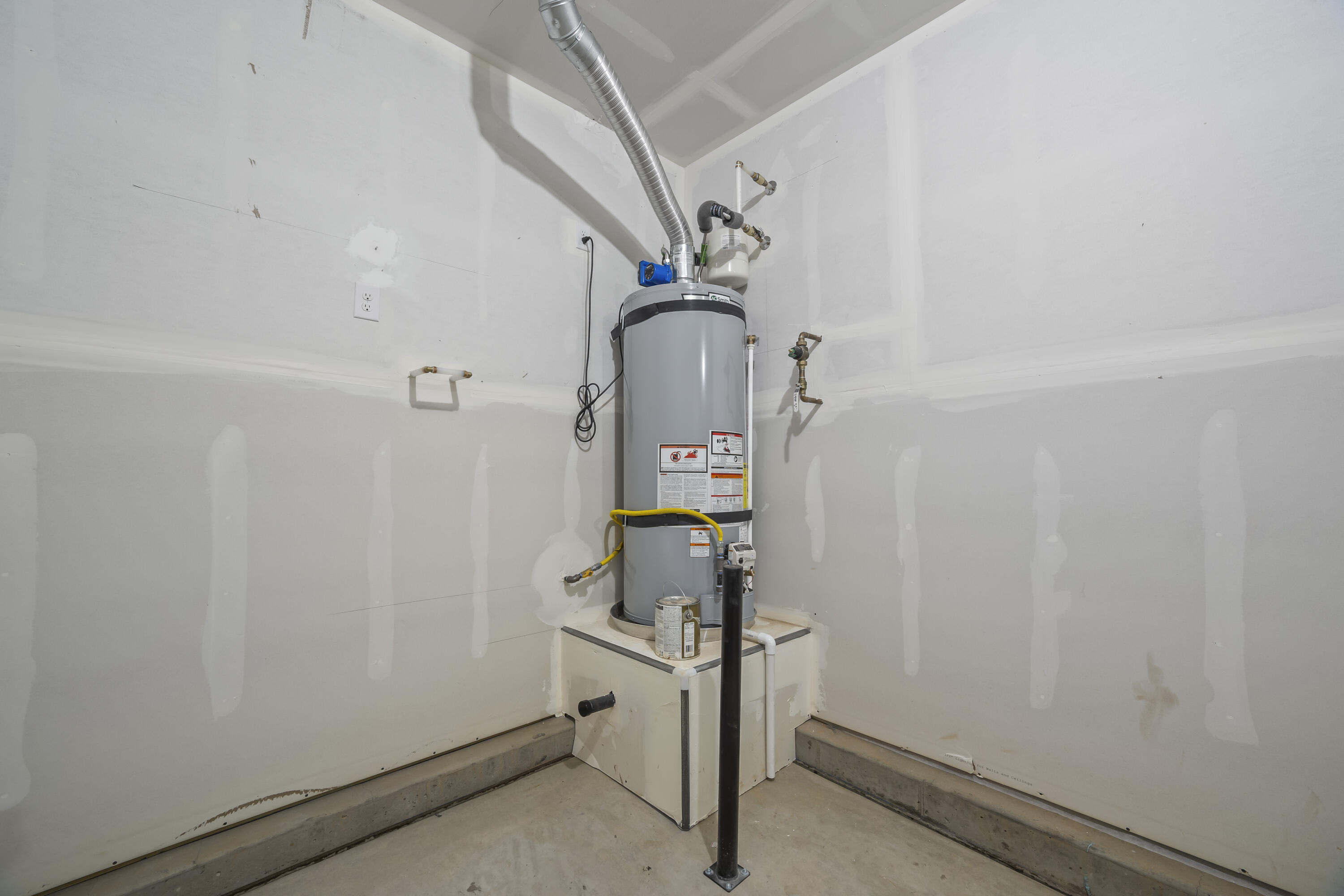 CORRAL HOLLOW AT LONG VALLEY - Residential