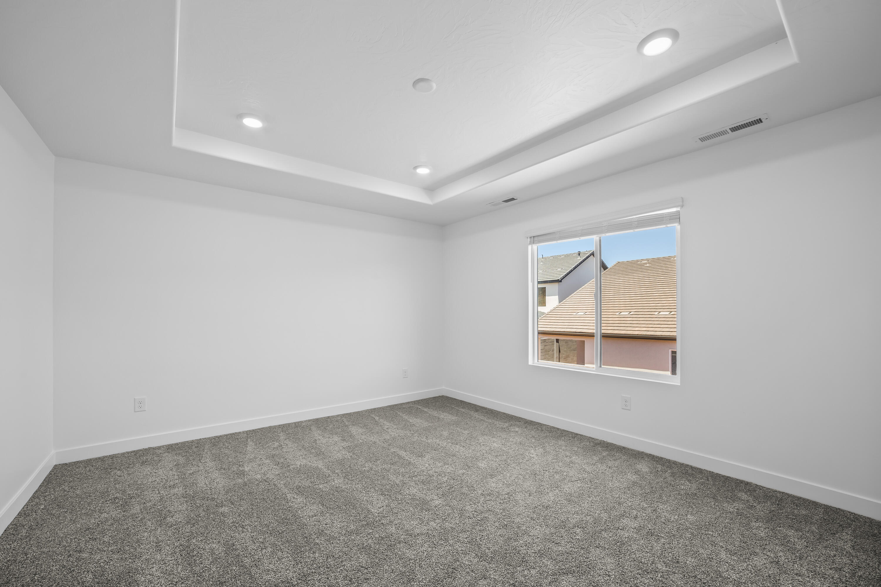 CORRAL HOLLOW AT LONG VALLEY - Residential