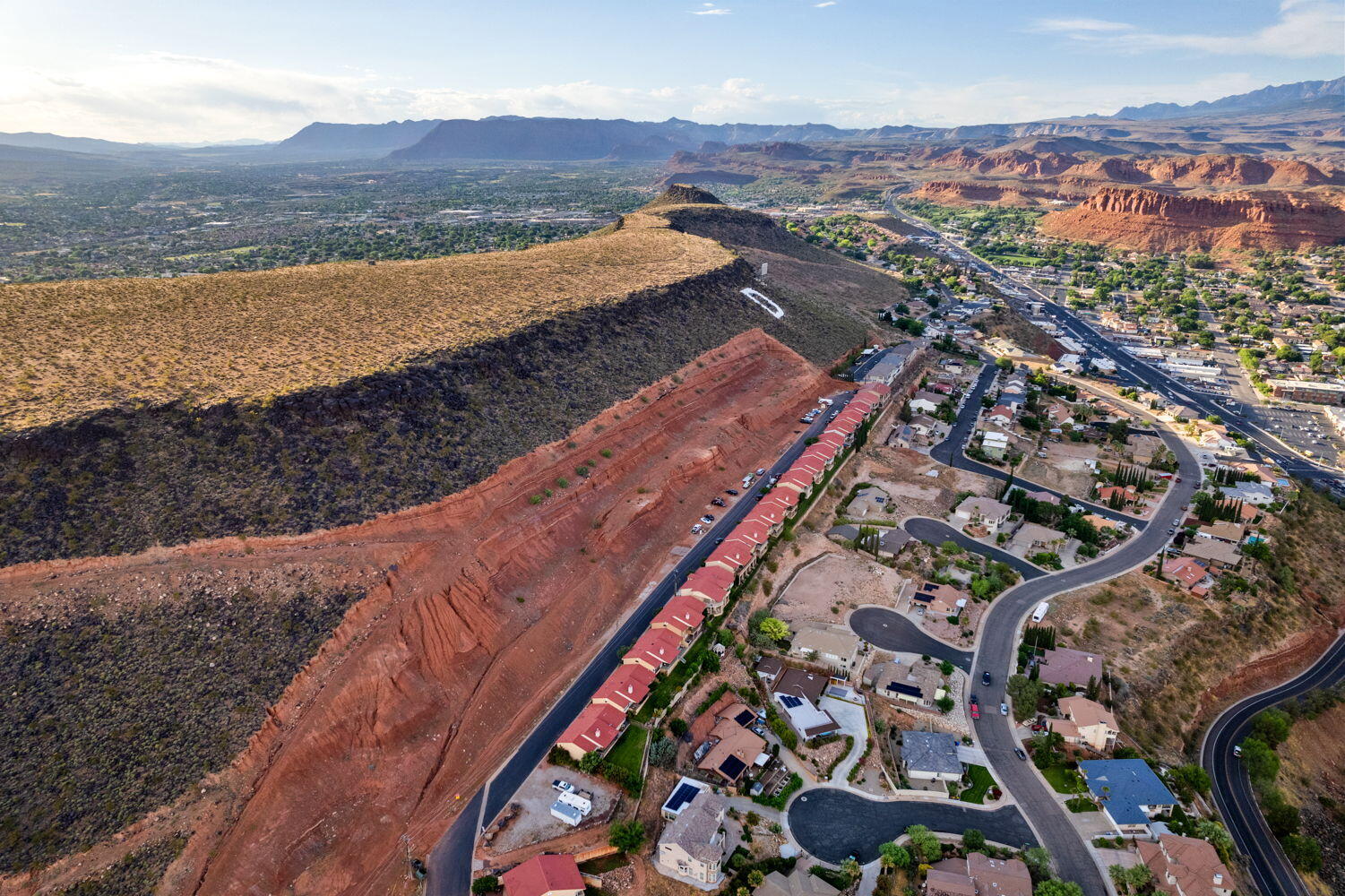 Prime St. George development property located next to the ''D'' on the Black Hill. Just over 7 acres, zoned R3, excellent location minutes from downtown, very close to the new tech ridge project (http://techridge.com/) and priceless one of a kind views. Previously approved for 49 units.