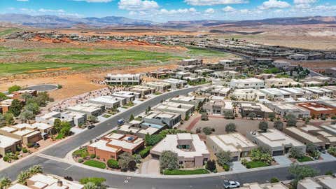 Tiny photo for 3258 S 4900 W, Hurricane, UT 84737 (MLS # 26-273326)