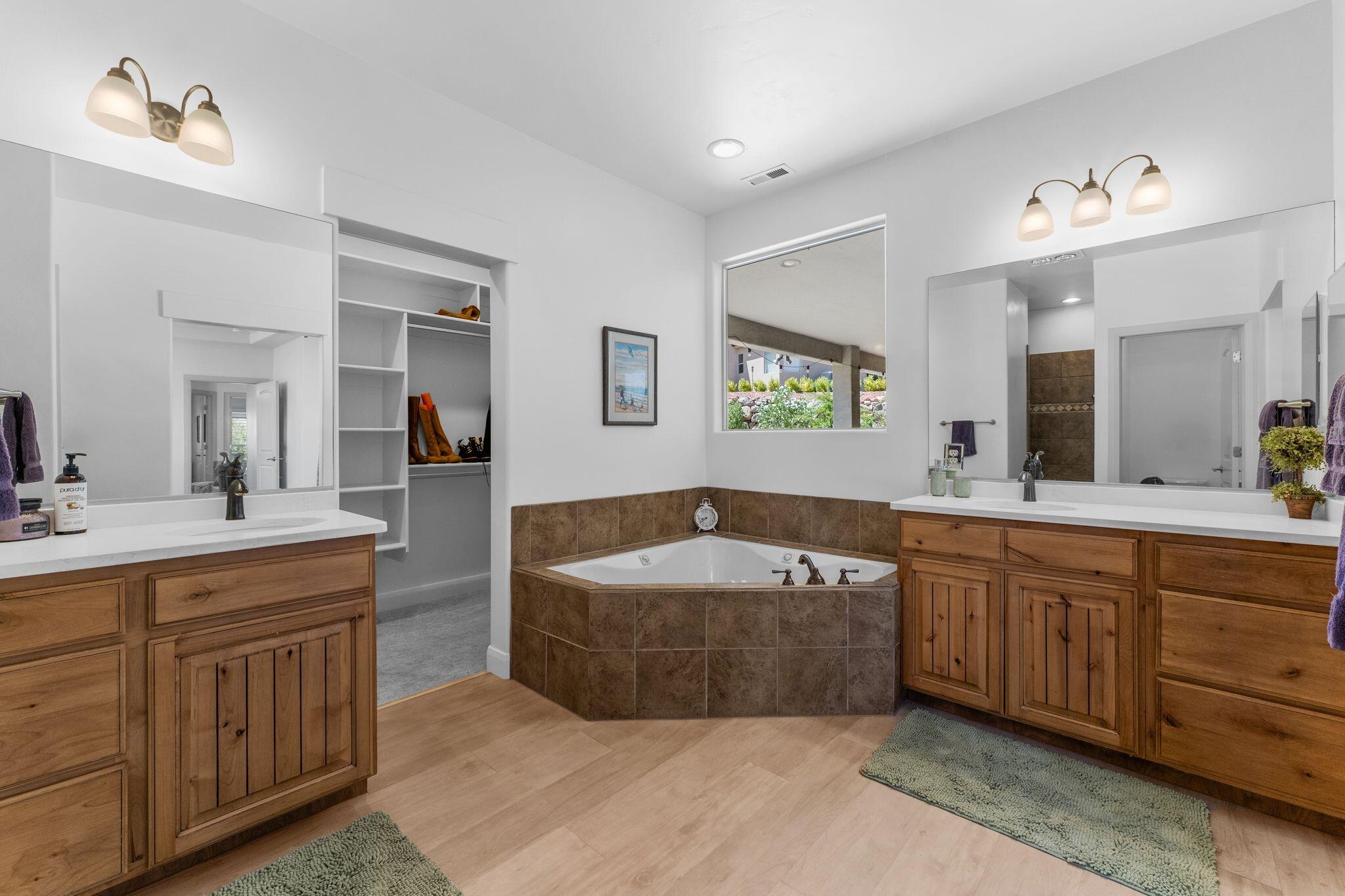 KNOLLS AT GREEN SPRING - Residential