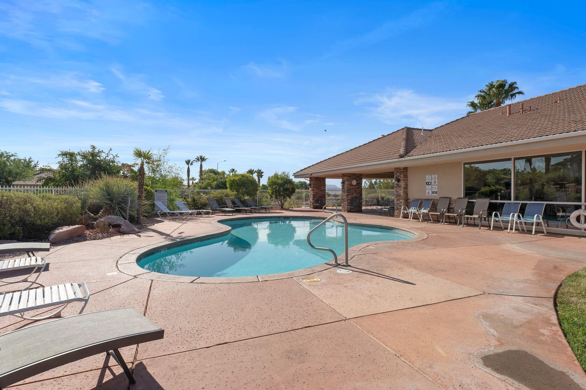 KNOLLS AT GREEN SPRING - Residential