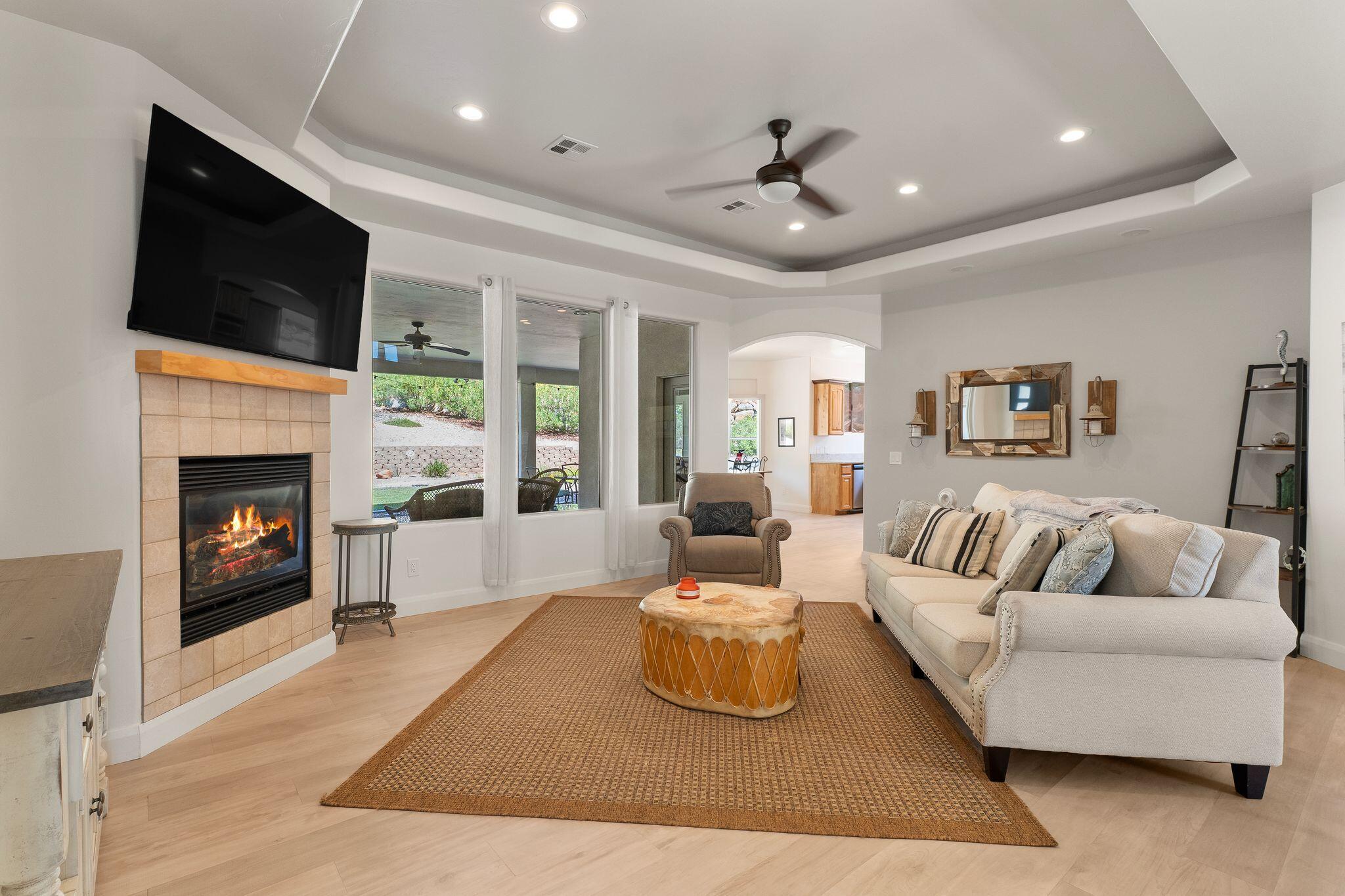 KNOLLS AT GREEN SPRING - Residential