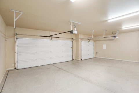 Tiny photo for 1534 Morane Manor DR, Saint George, UT 84790 (MLS # 26-275158)
