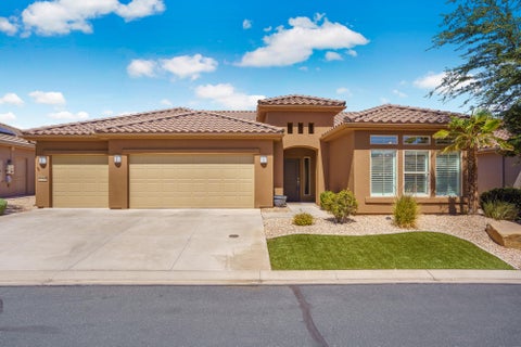 Tiny photo for 1534 Morane Manor DR, Saint George, UT 84790 (MLS # 26-275158)