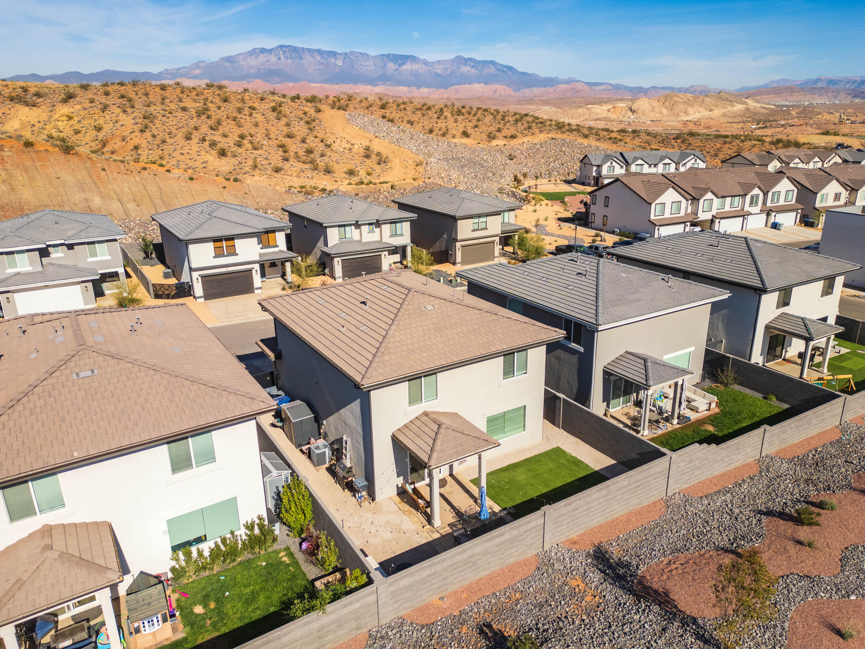 STARR SPRINGS AT LONG VALLEY - Residential