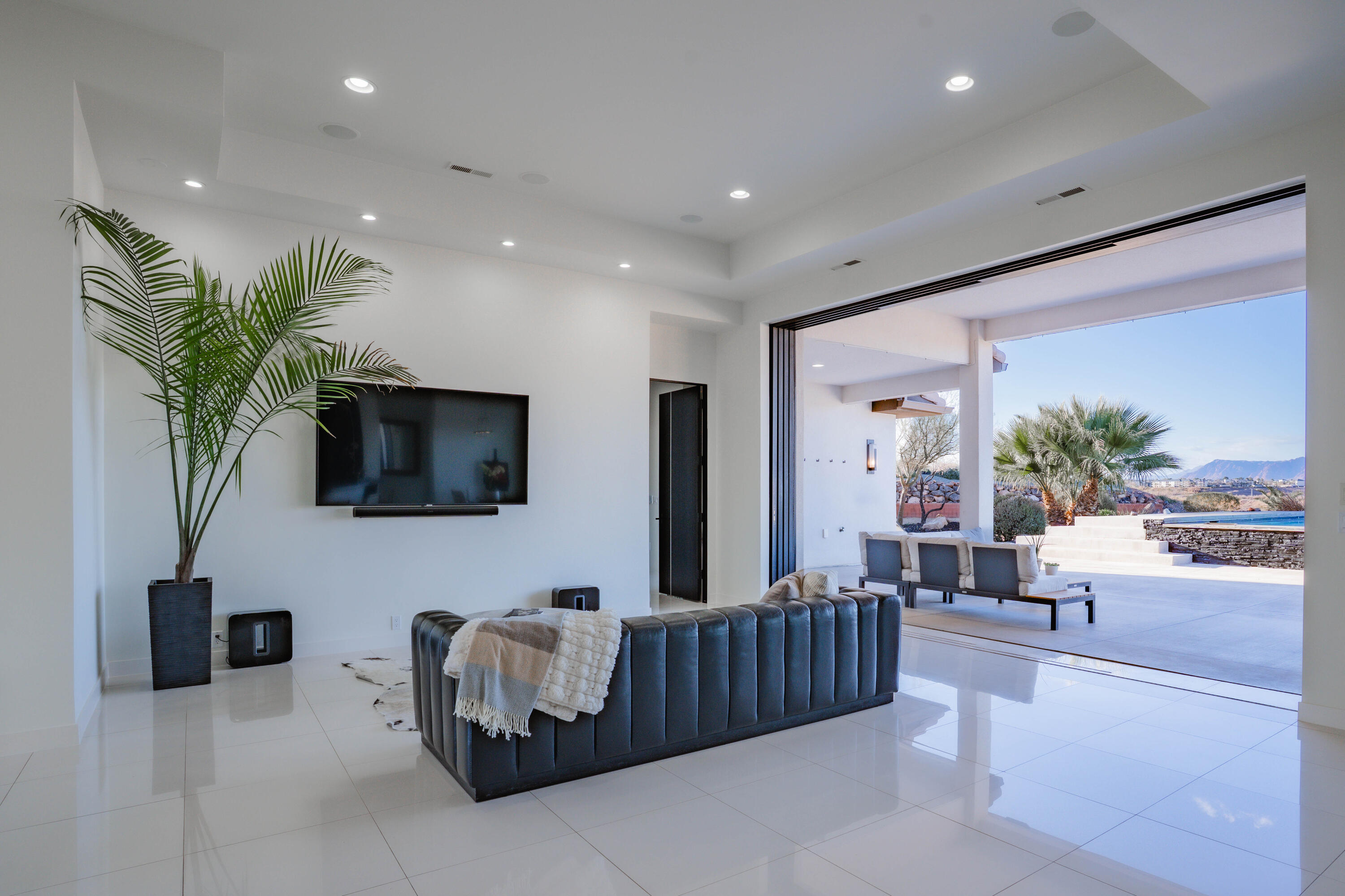 TUSCANY HILLS - Residential