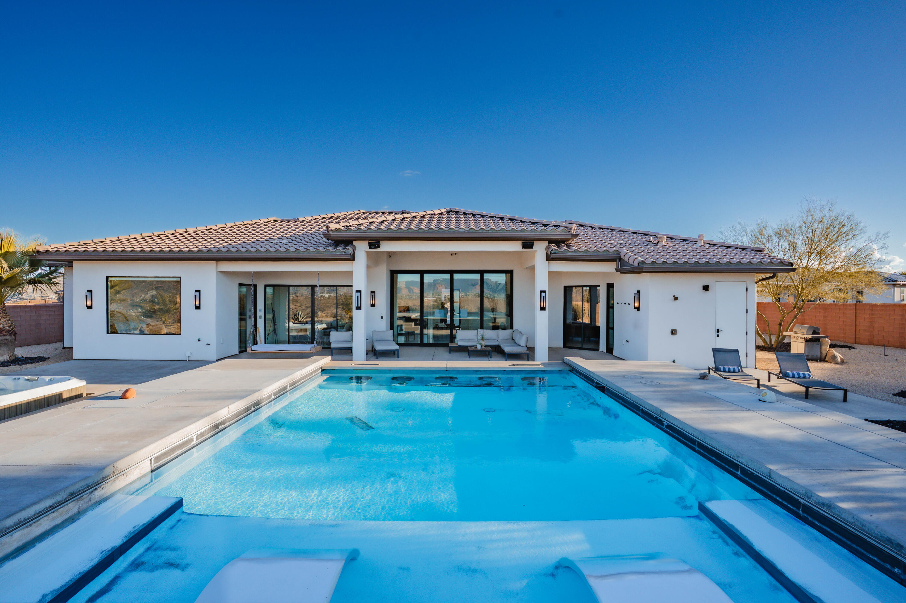 TUSCANY HILLS - Residential