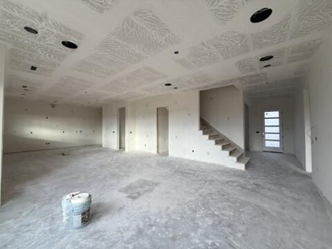 FRANKLIN FIELDS - Residential