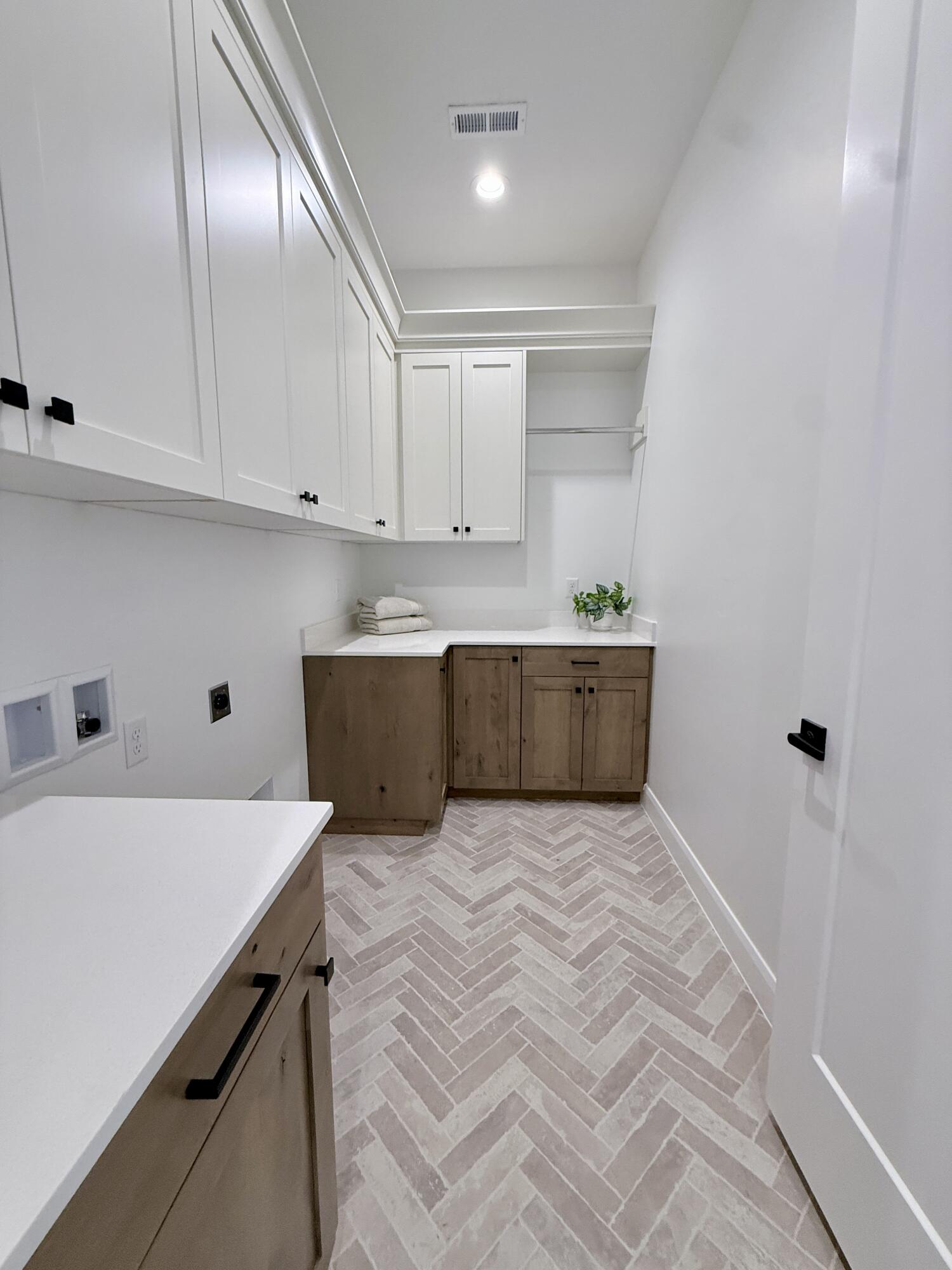 FRANKLIN FIELDS - Residential