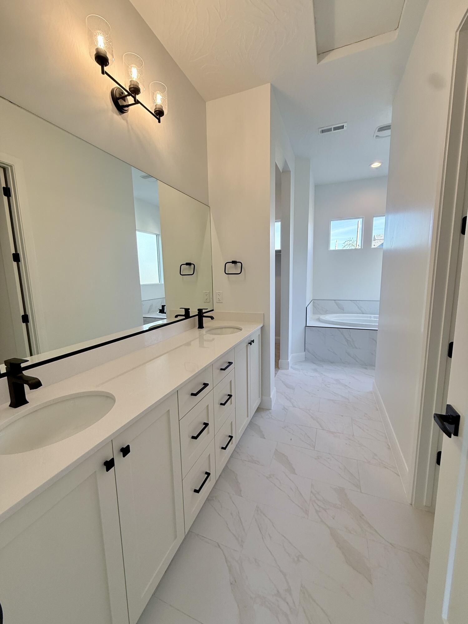 FRANKLIN FIELDS - Residential