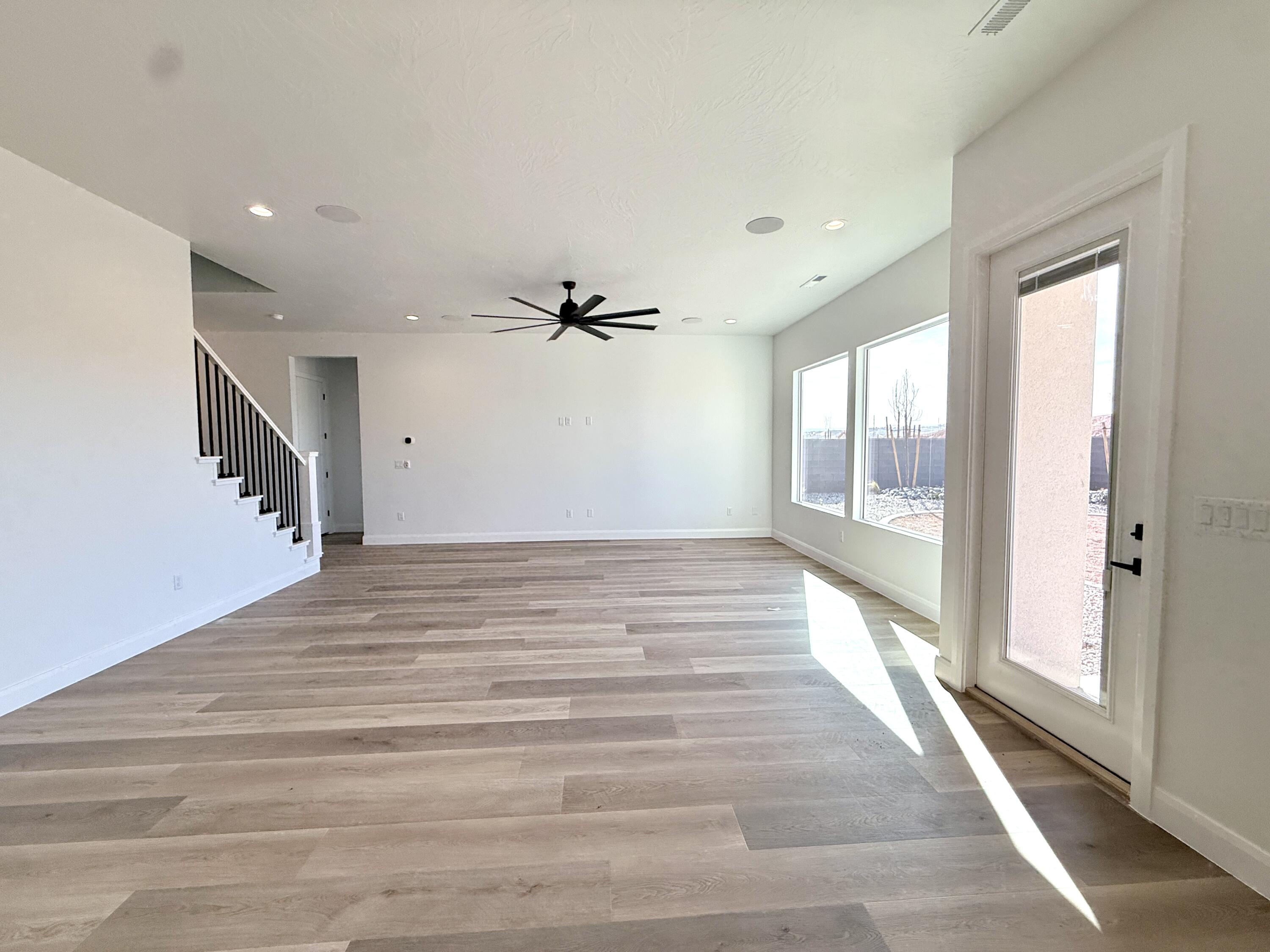 FRANKLIN FIELDS - Residential