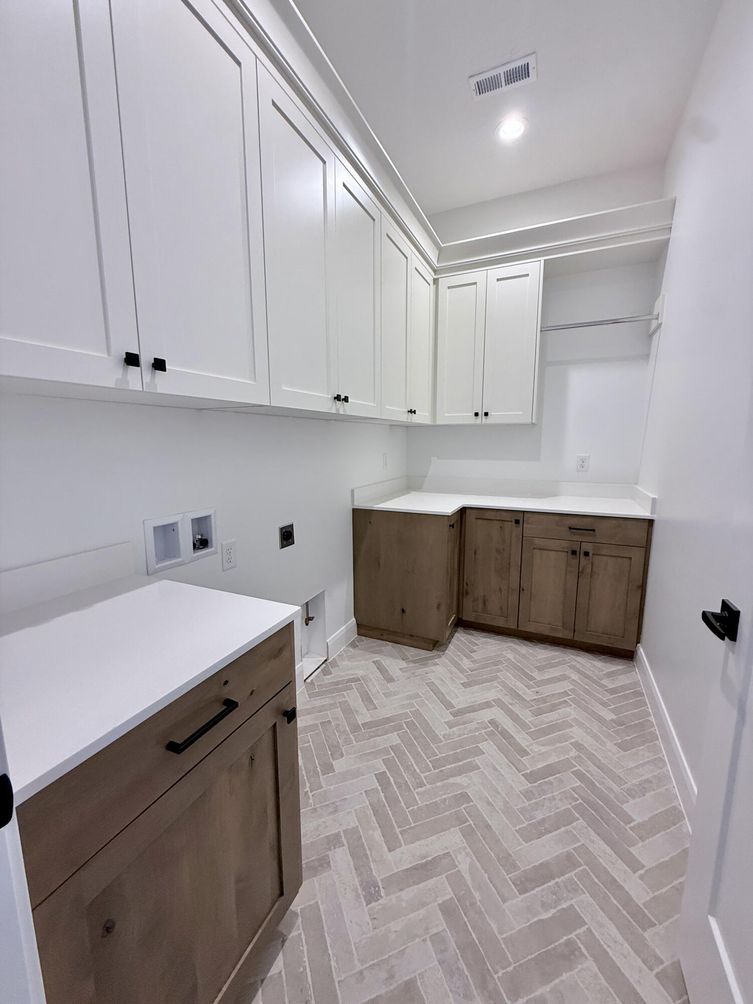 FRANKLIN FIELDS - Residential