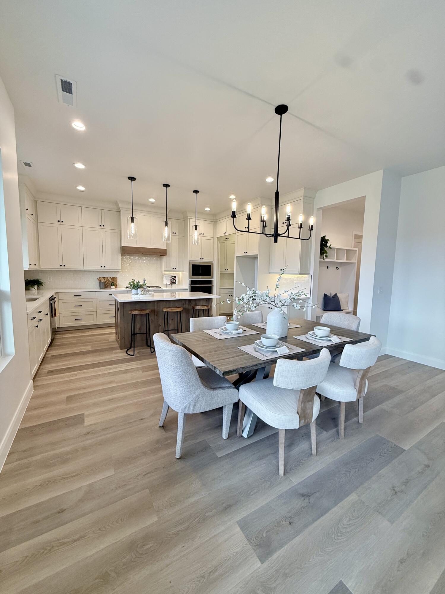 FRANKLIN FIELDS - Residential