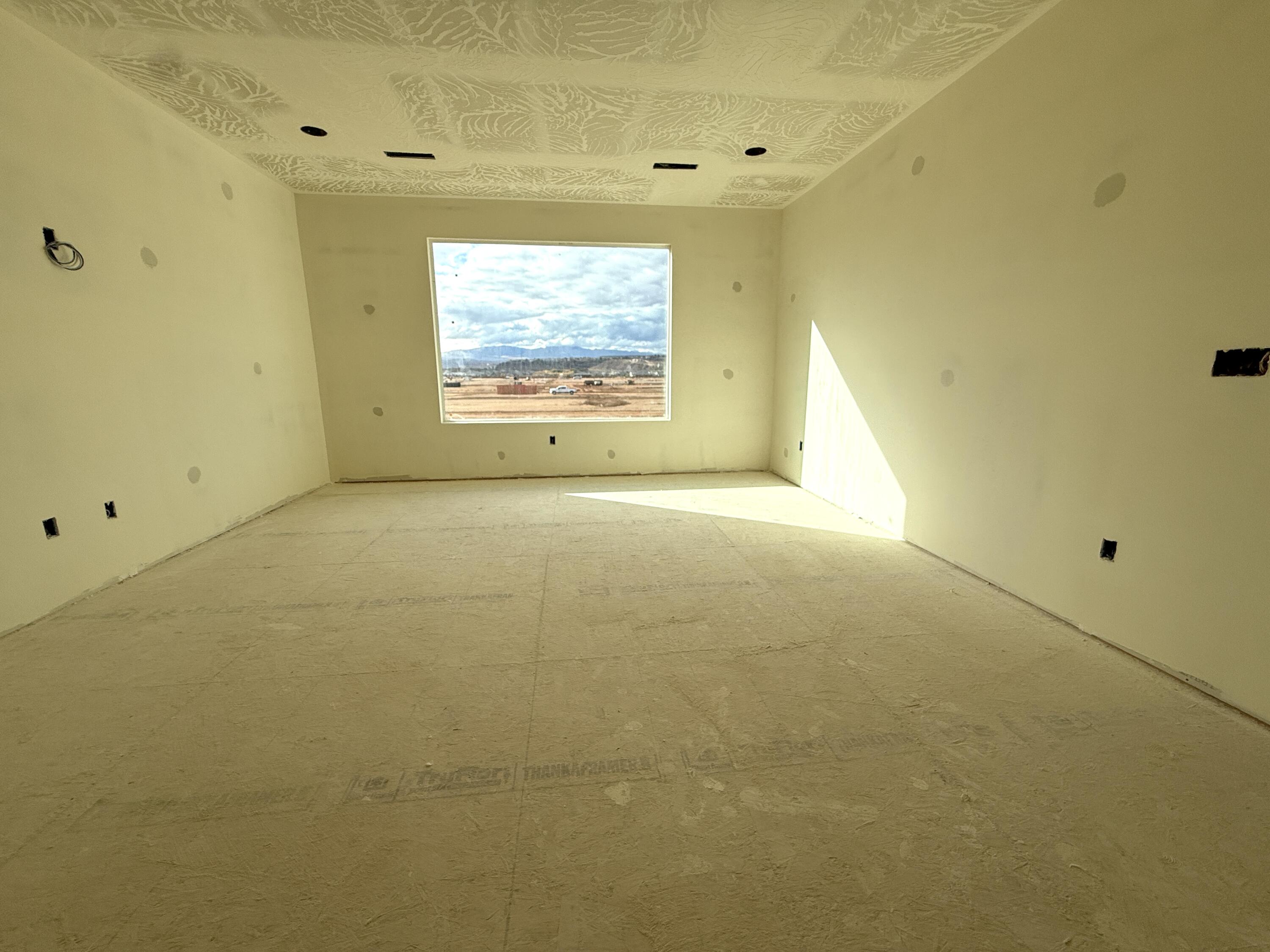 FRANKLIN FIELDS - Residential