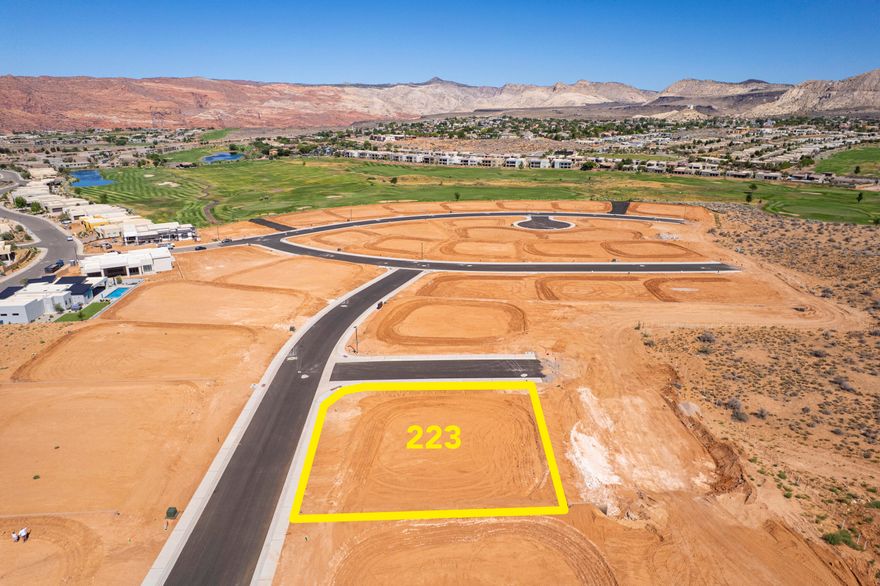 Large lot in the beautiful Ledges Golf resort community. This Yellow Knolls lot has amazing views of Snow Canyon and Fish Rock. The Ledges is a dark-sky community, locate just 10 minutes from downtown St. George. Bring your own builder! Low HOA fees!