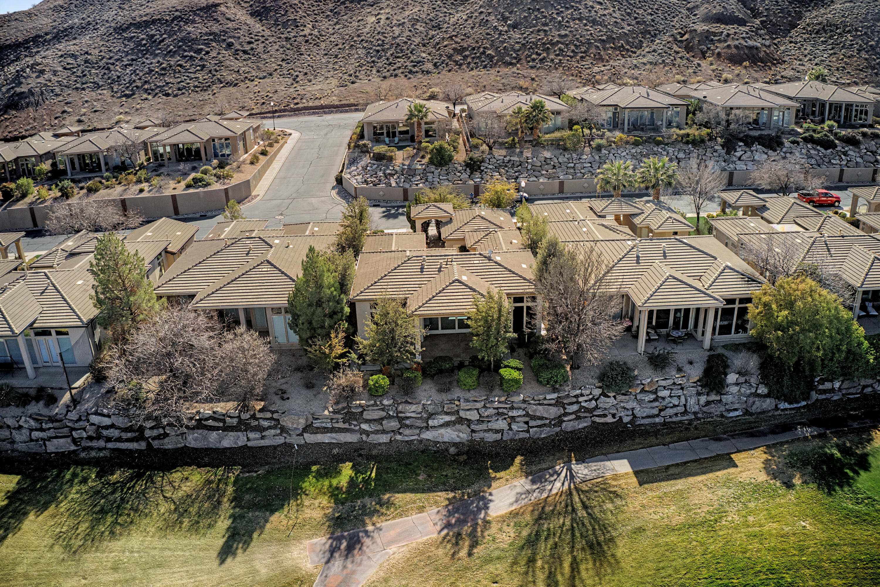 BELLSERA TOWNHOMES AT SUNBROOK - Residential