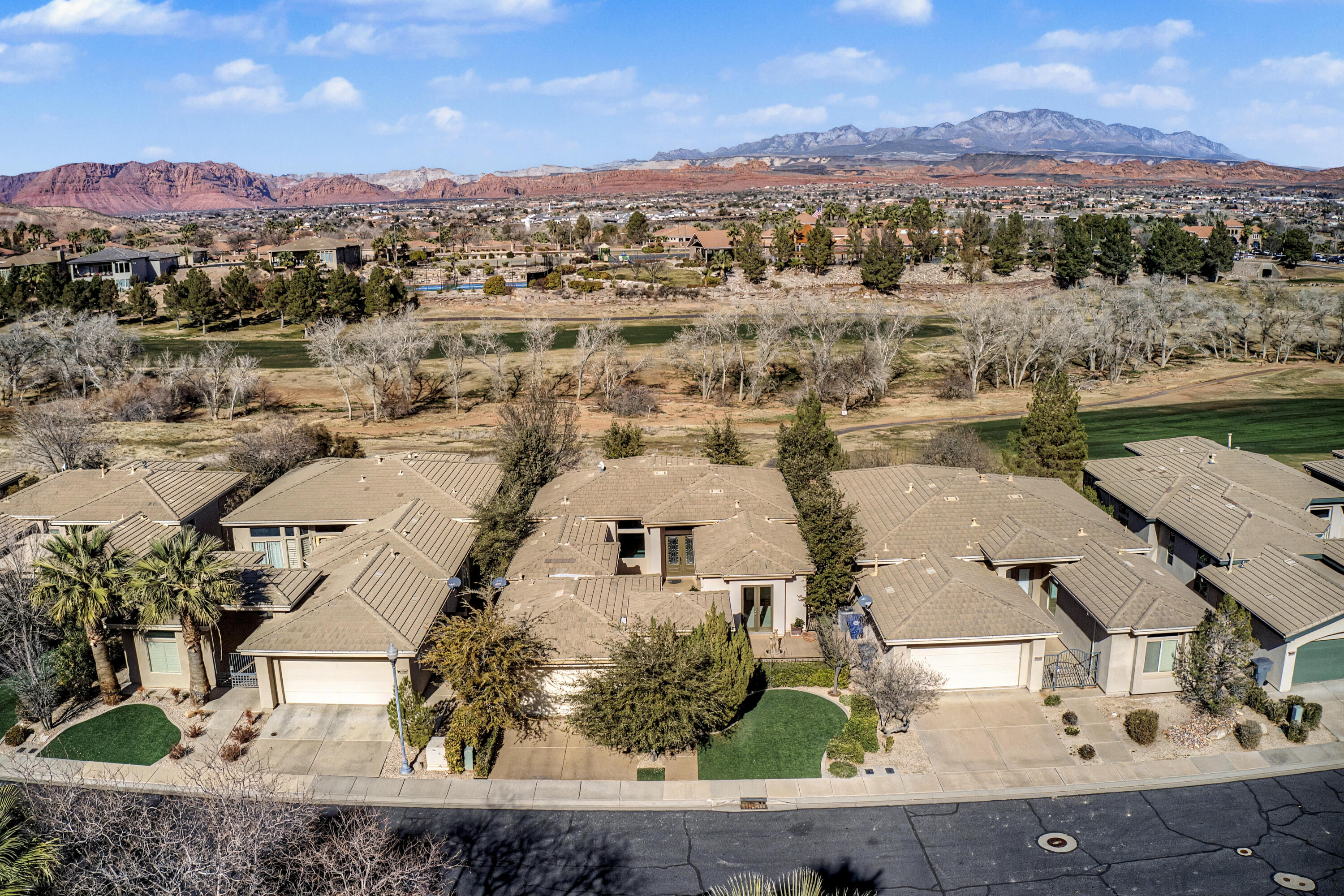 BELLSERA TOWNHOMES AT SUNBROOK - Residential