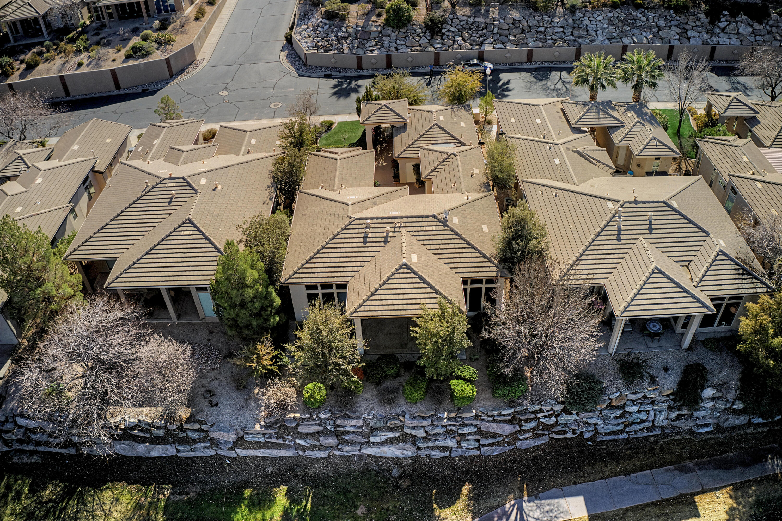 BELLSERA TOWNHOMES AT SUNBROOK - Residential