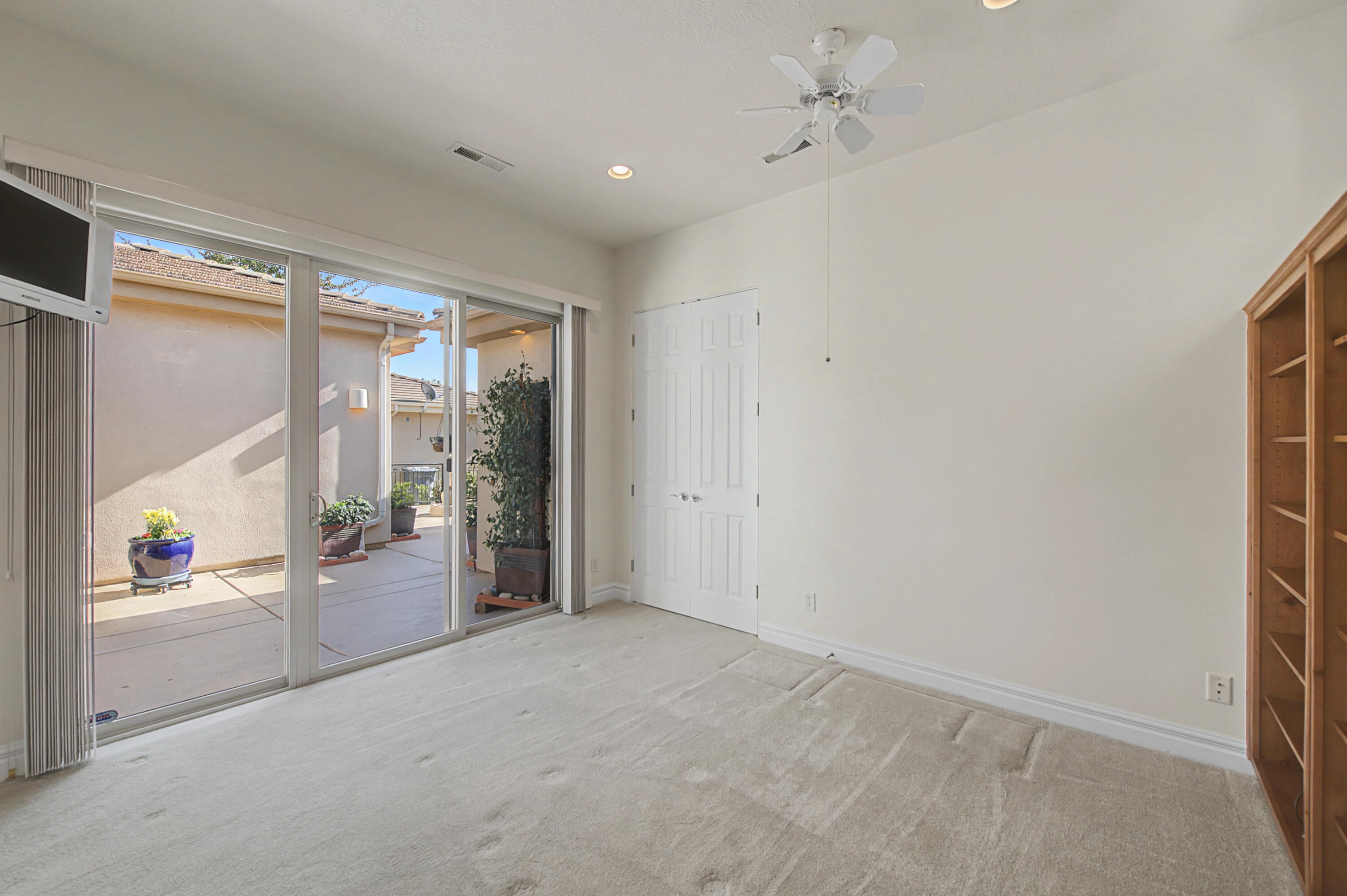 BELLSERA TOWNHOMES AT SUNBROOK - Residential