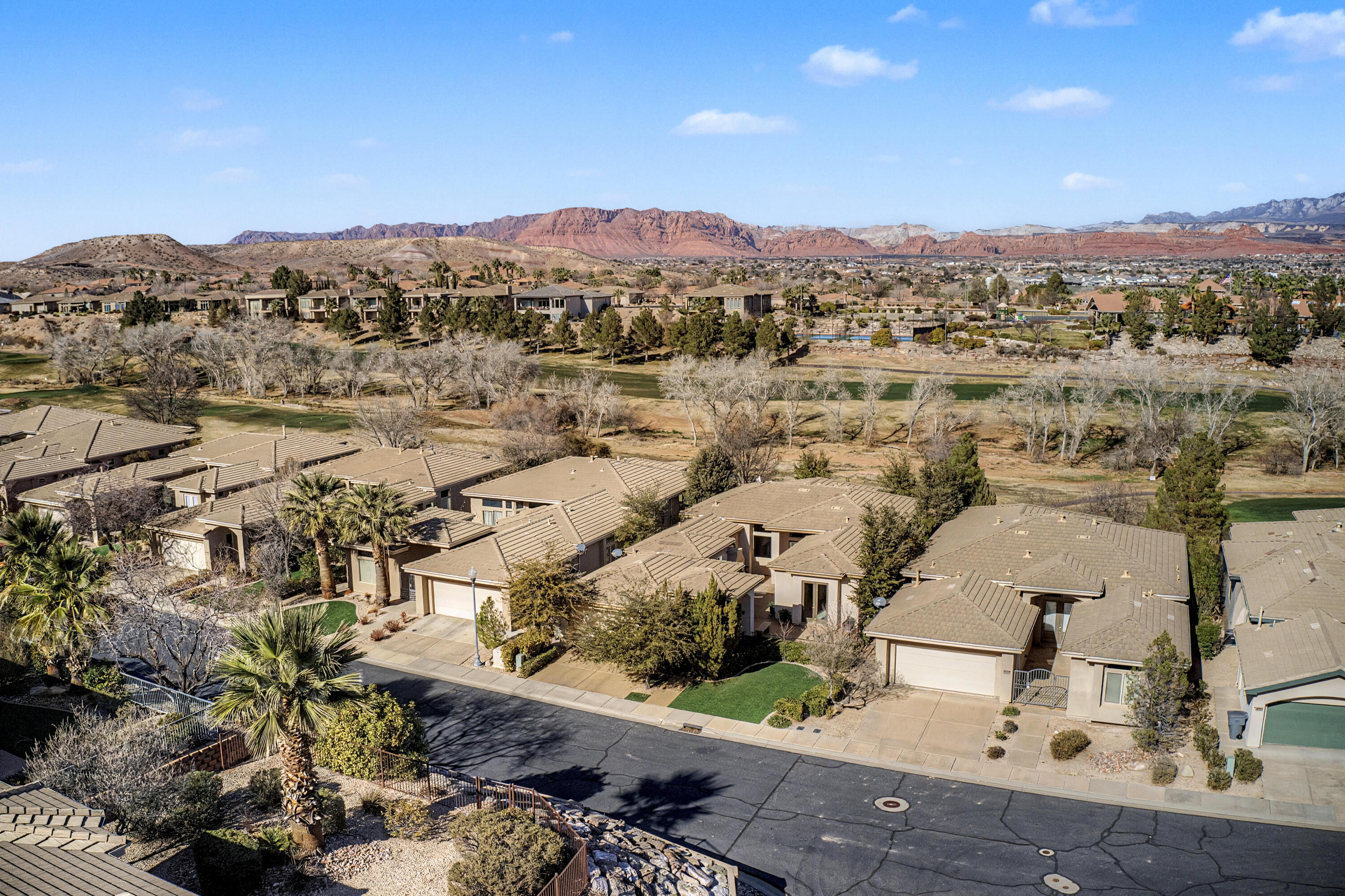 BELLSERA TOWNHOMES AT SUNBROOK - Residential