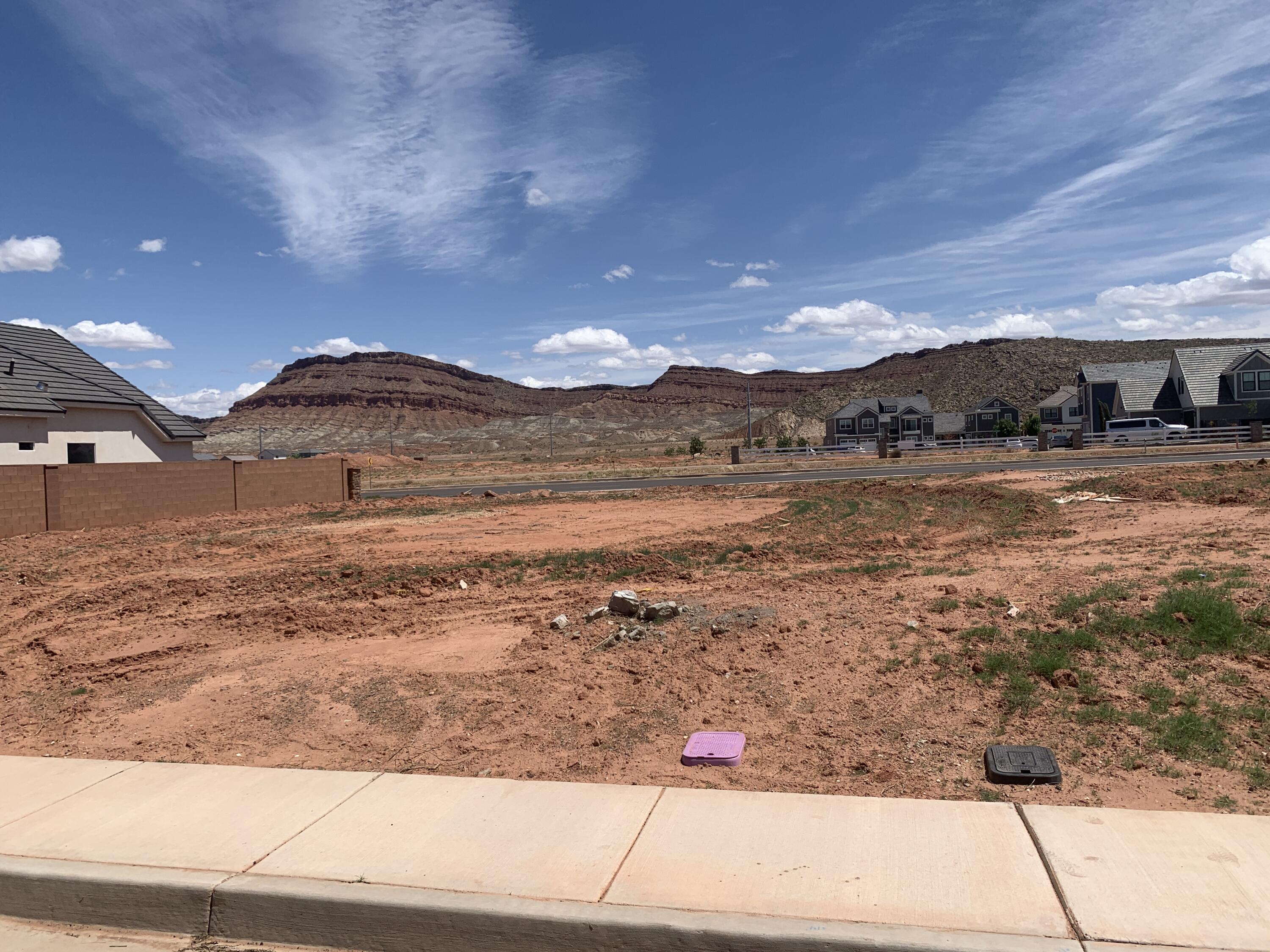 CROSS ROADS AT STUCKI FARMS - Land