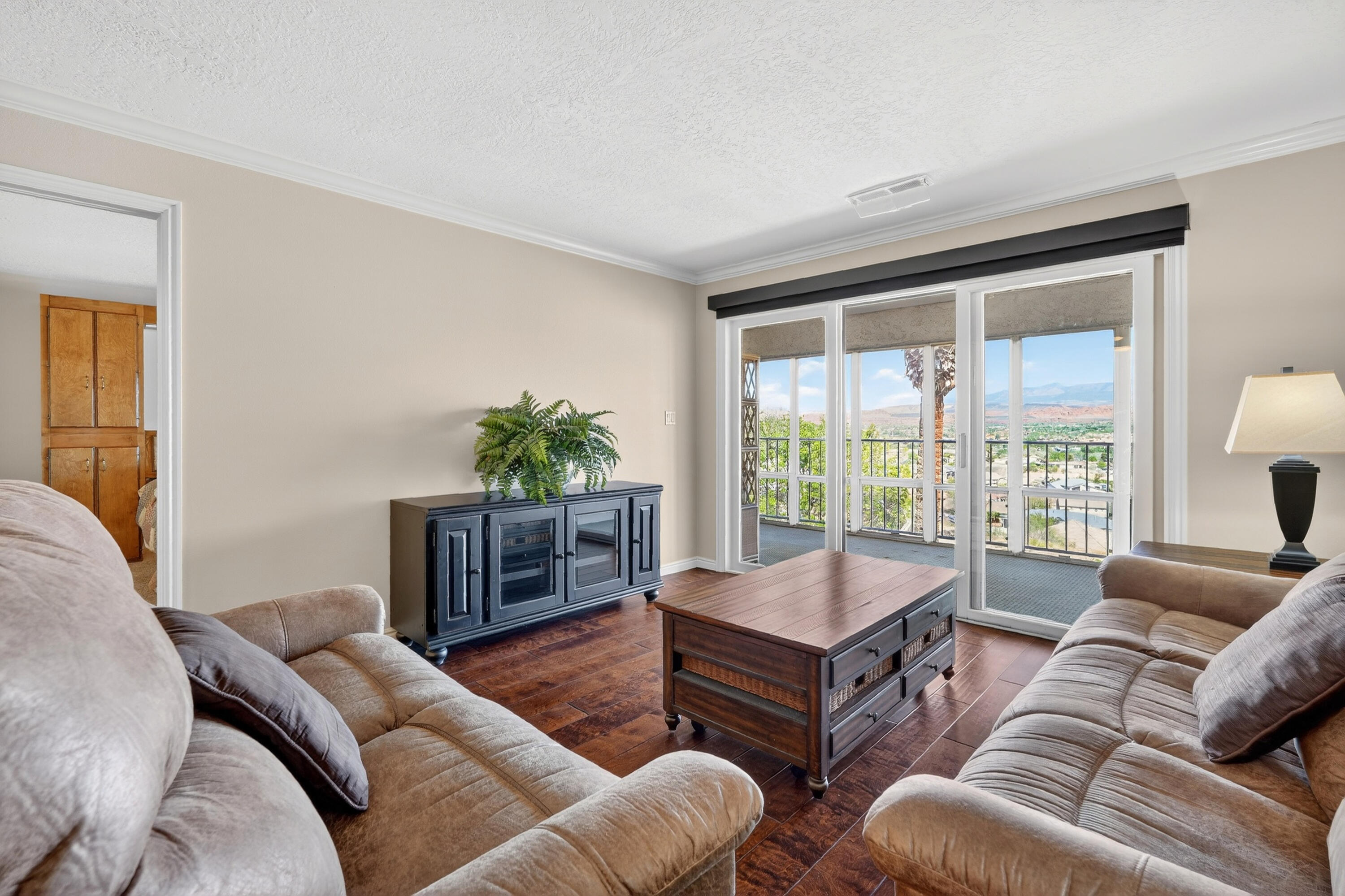 LAS PALMAS RESORT CONDOS - Residential