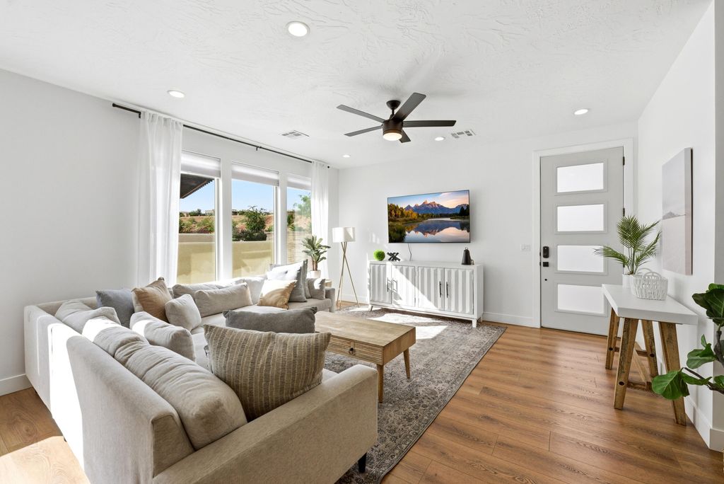 Photo of 5465 S Lula Bay Place, Saint George, UT 84790 (MLS # 26-273457)
