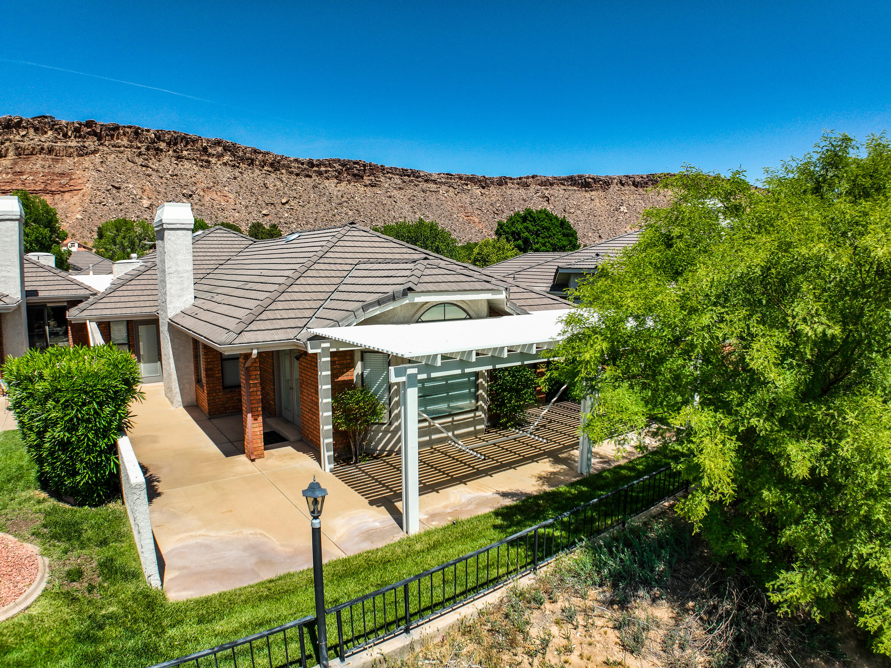 VINTAGE - Residential