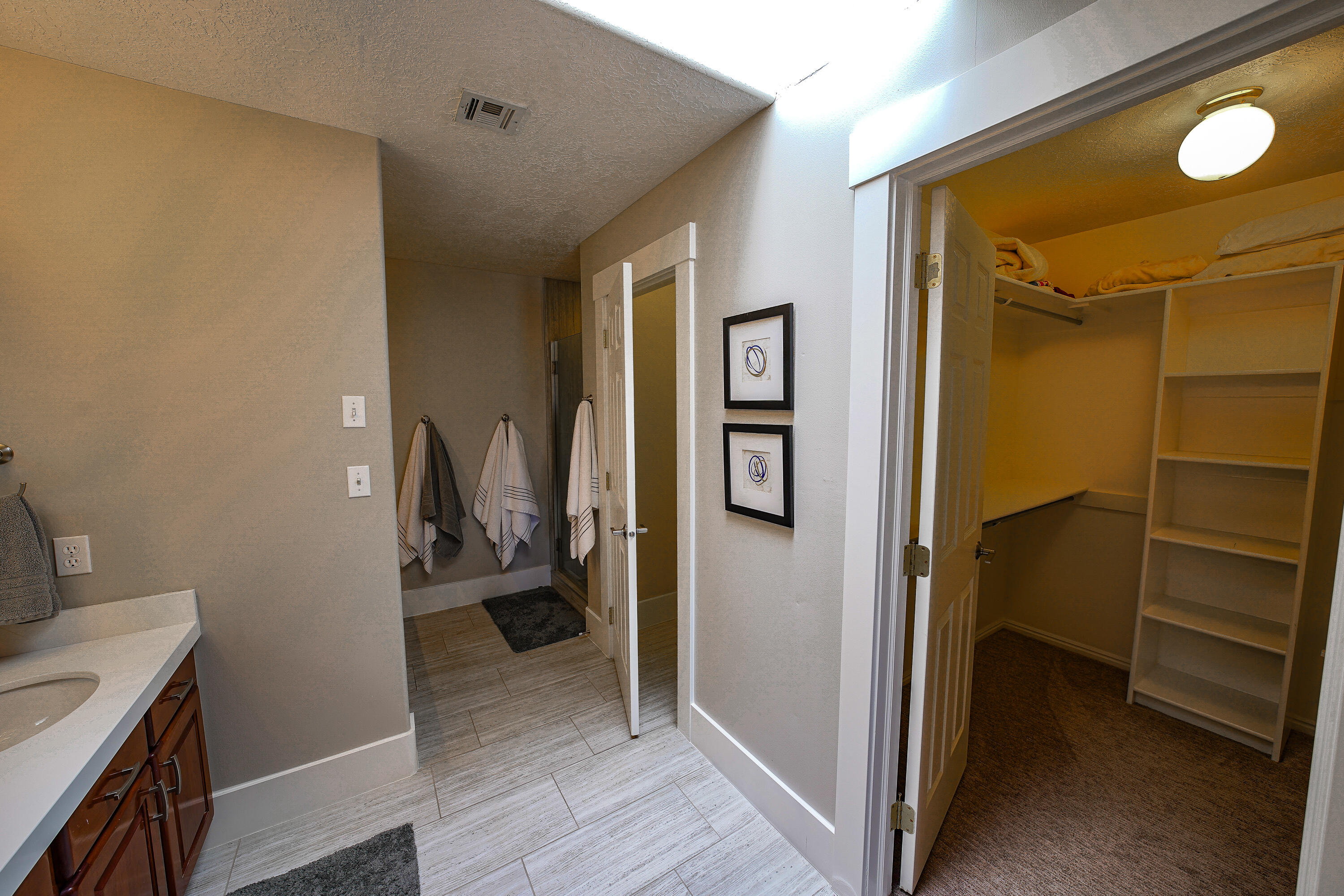 VINTAGE - Residential