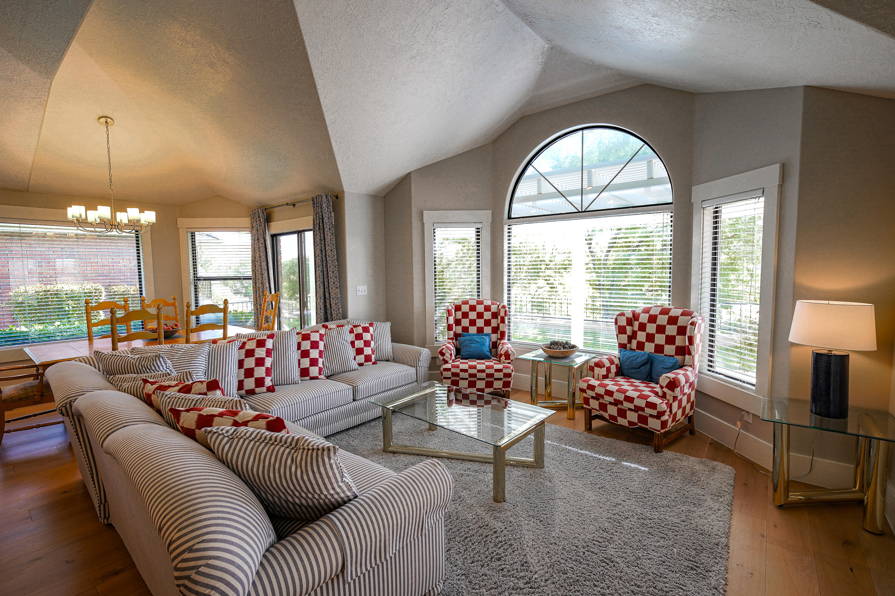 VINTAGE - Residential