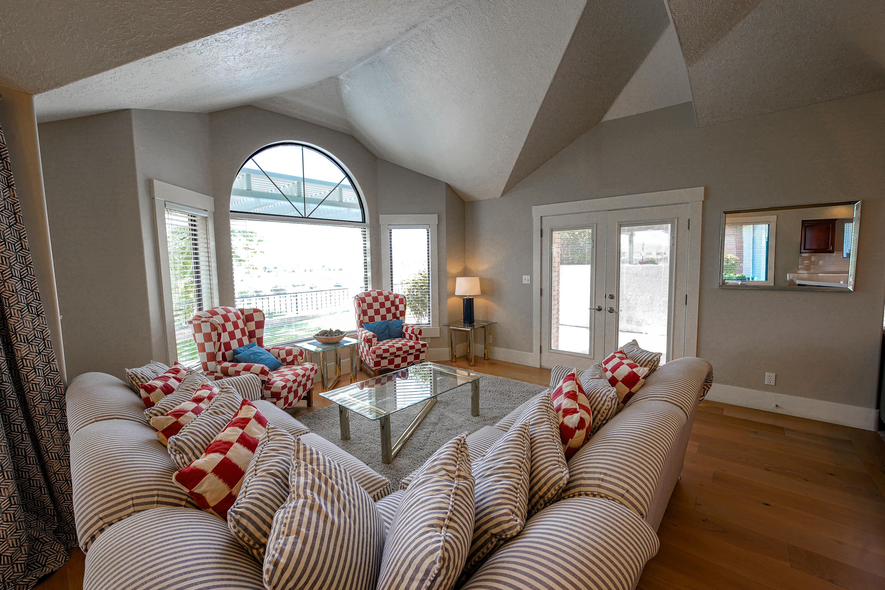 VINTAGE - Residential