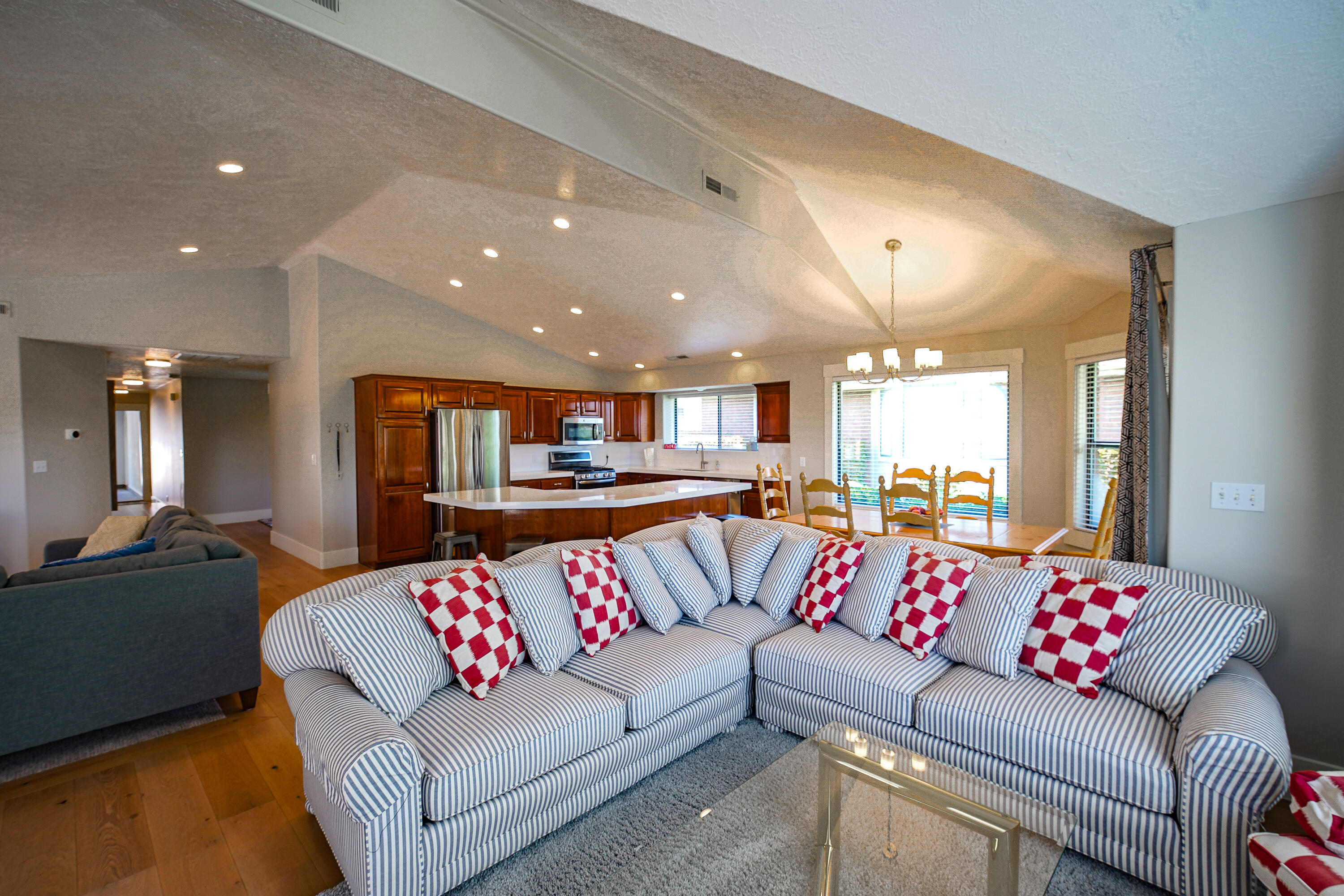 VINTAGE - Residential