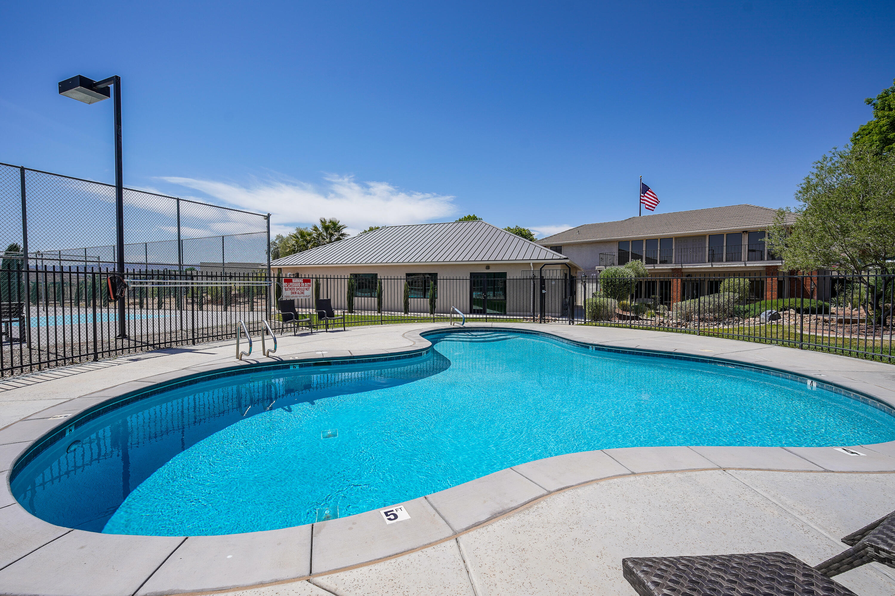 VINTAGE - Residential