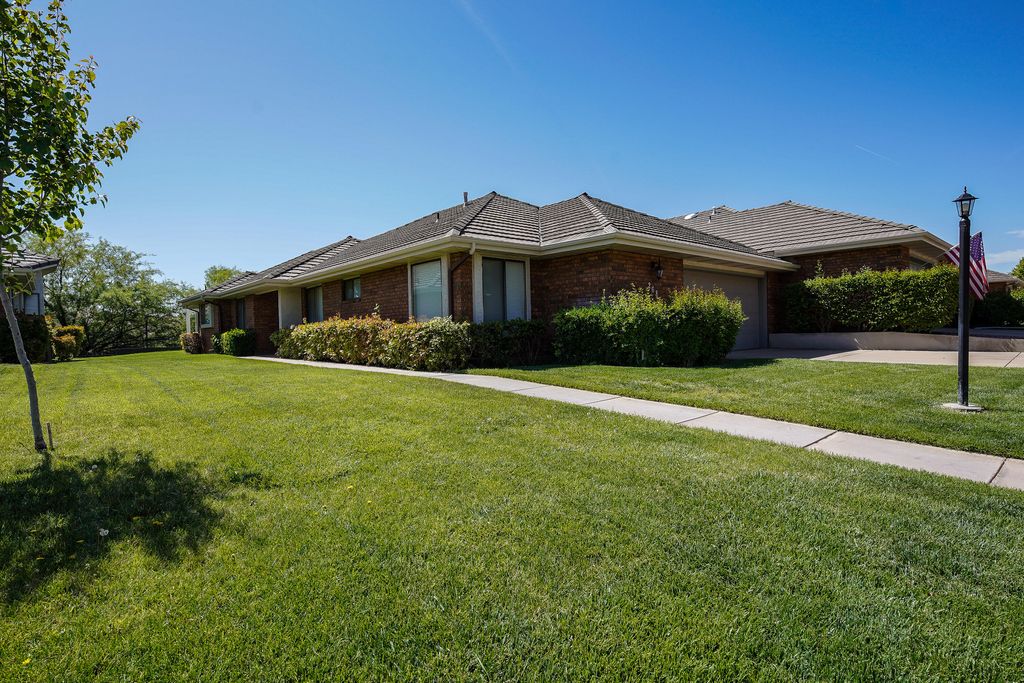 Photo of 875 W RIO VIRGIN DR 268 #268, Saint George, UT 84790 (MLS # 26-271457)