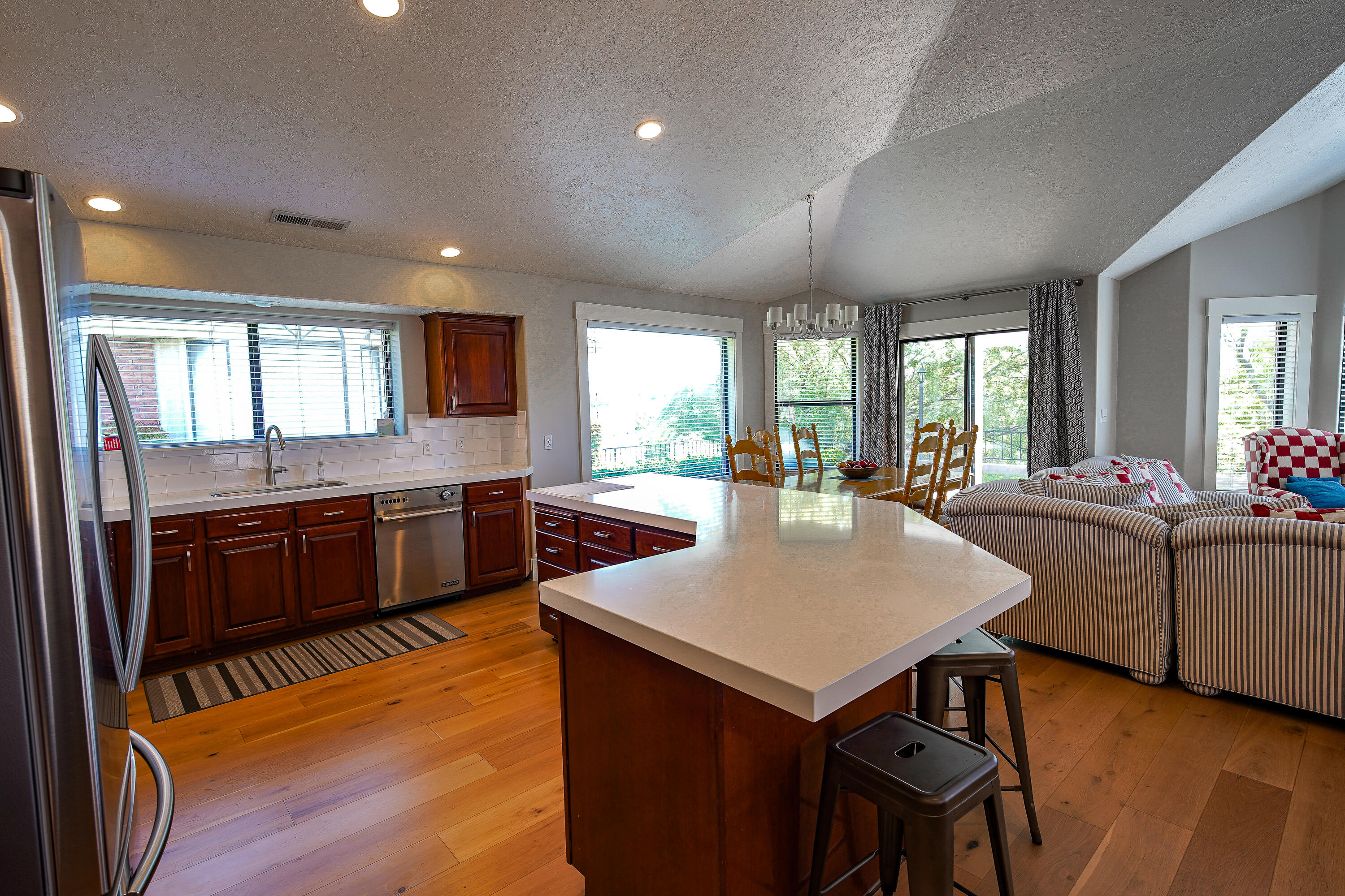 VINTAGE - Residential