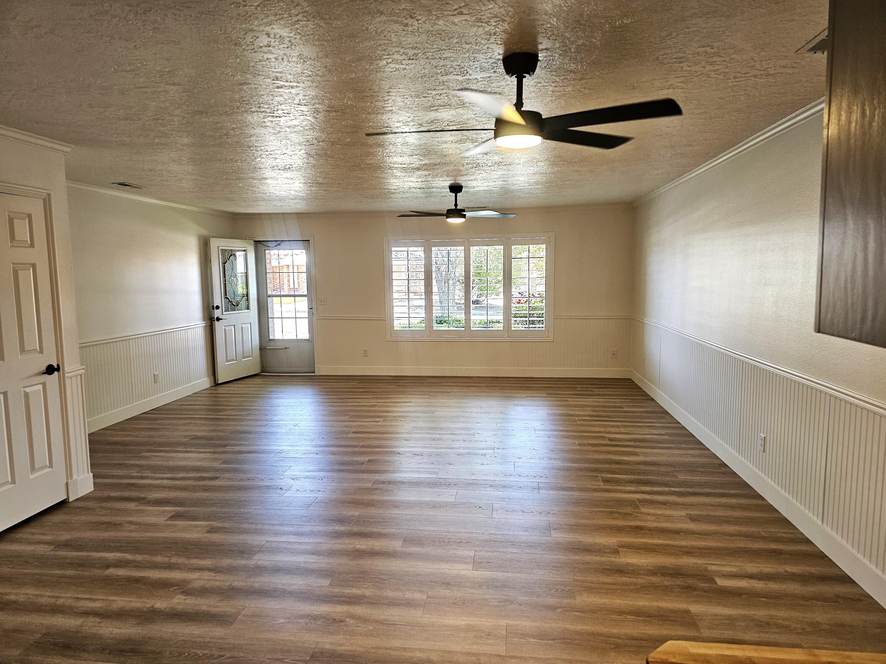 COTTONWOOD TOWNHOMES - Residential
