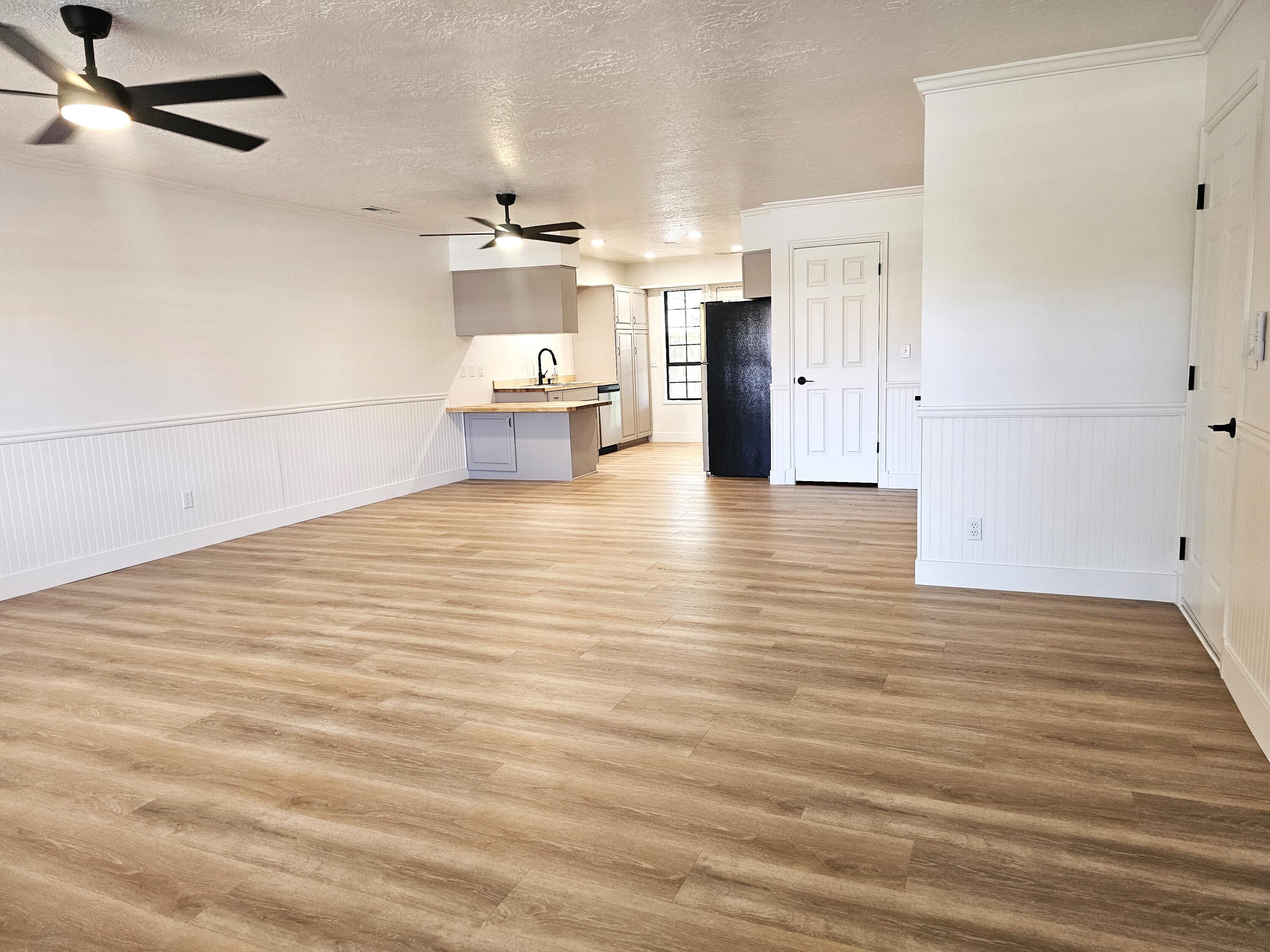 COTTONWOOD TOWNHOMES - Residential