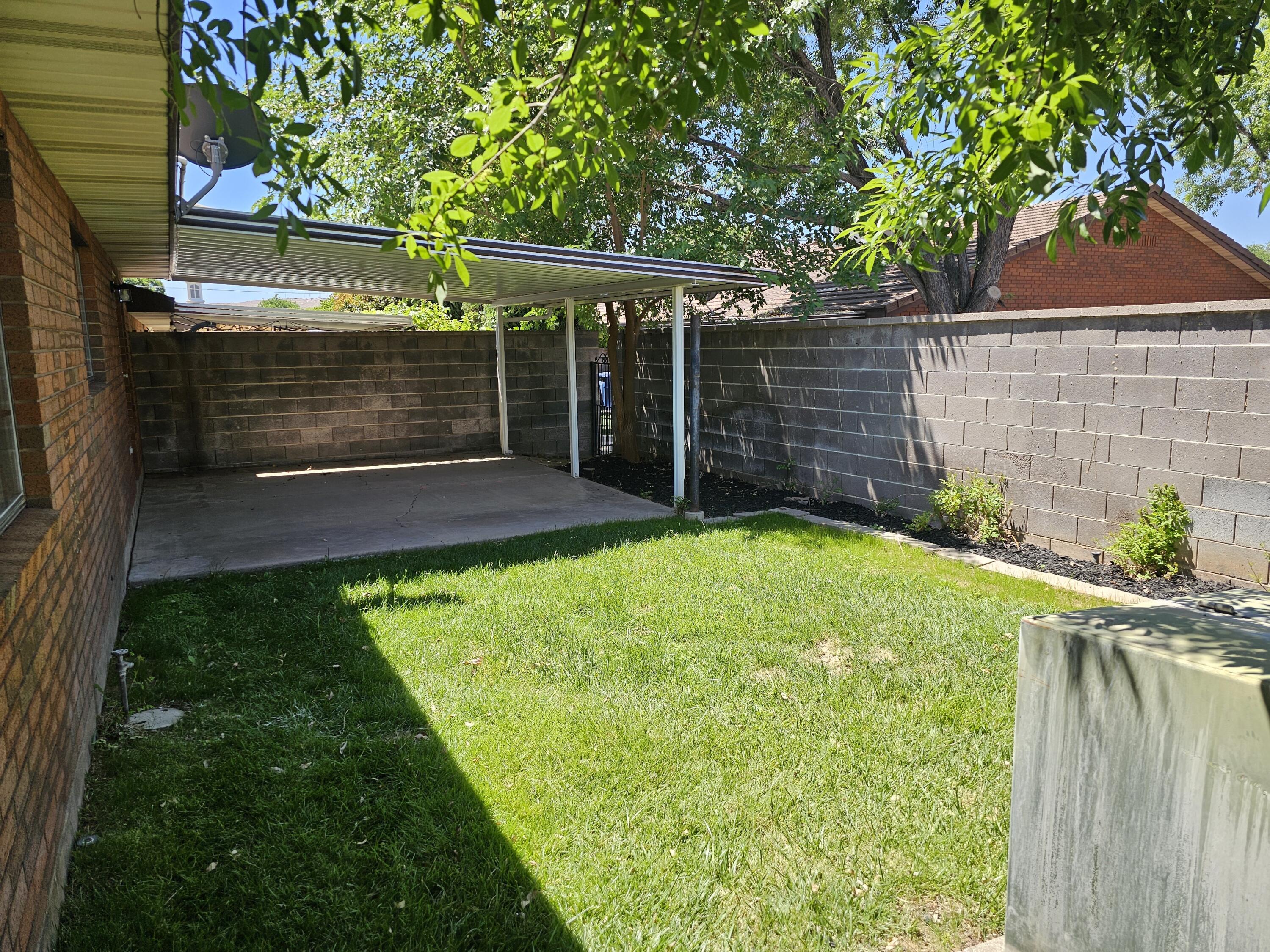 COTTONWOOD TOWNHOMES - Residential