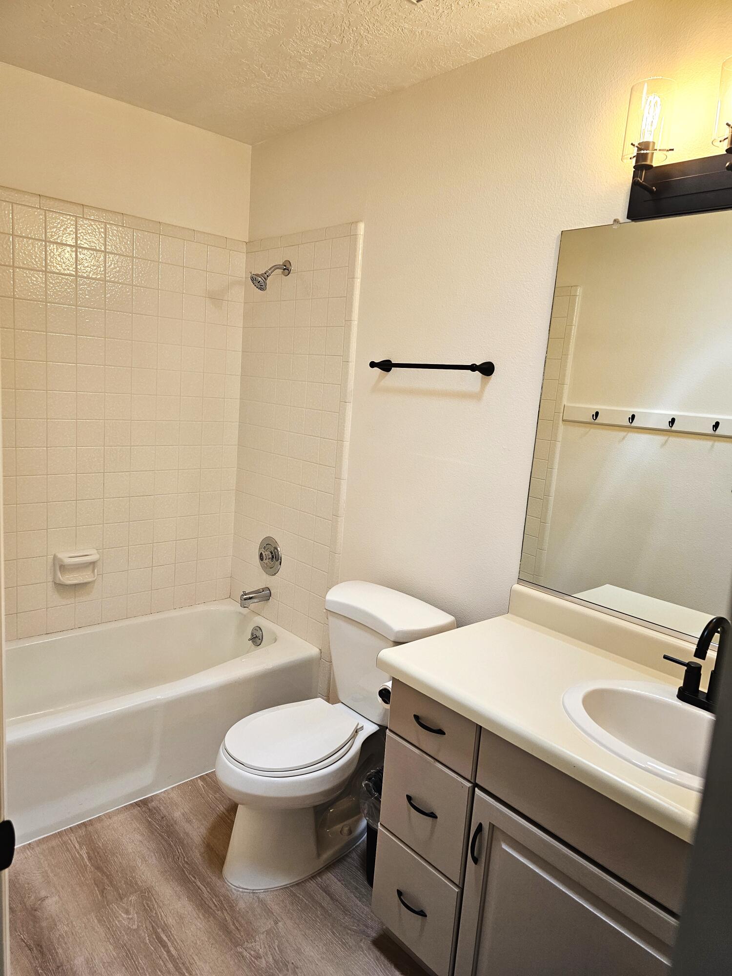 COTTONWOOD TOWNHOMES - Residential