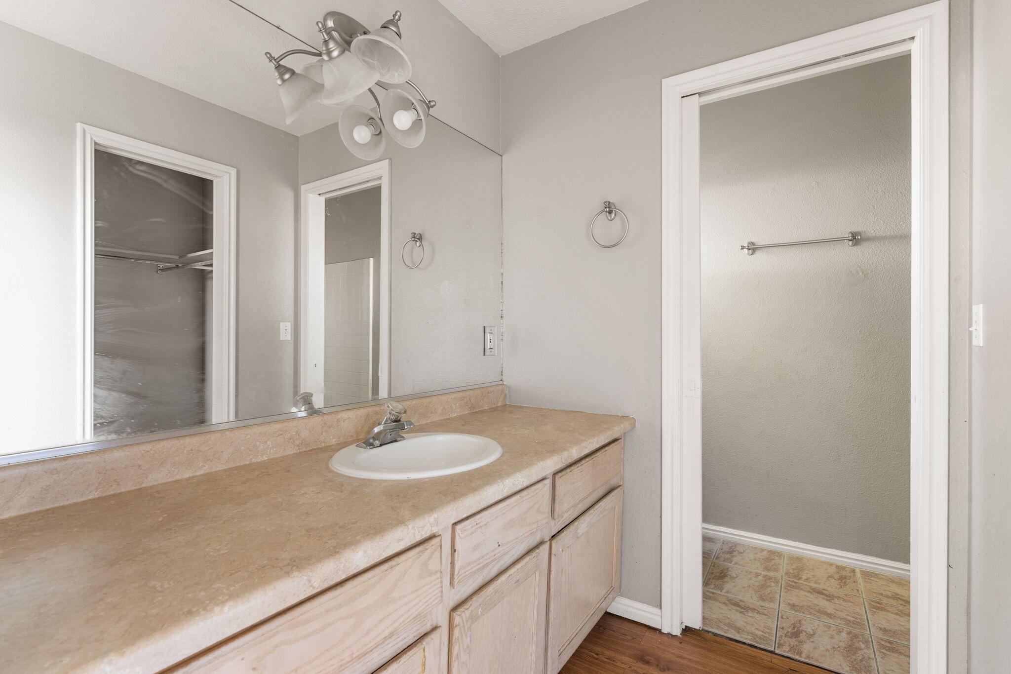 VILLAGE - Residential