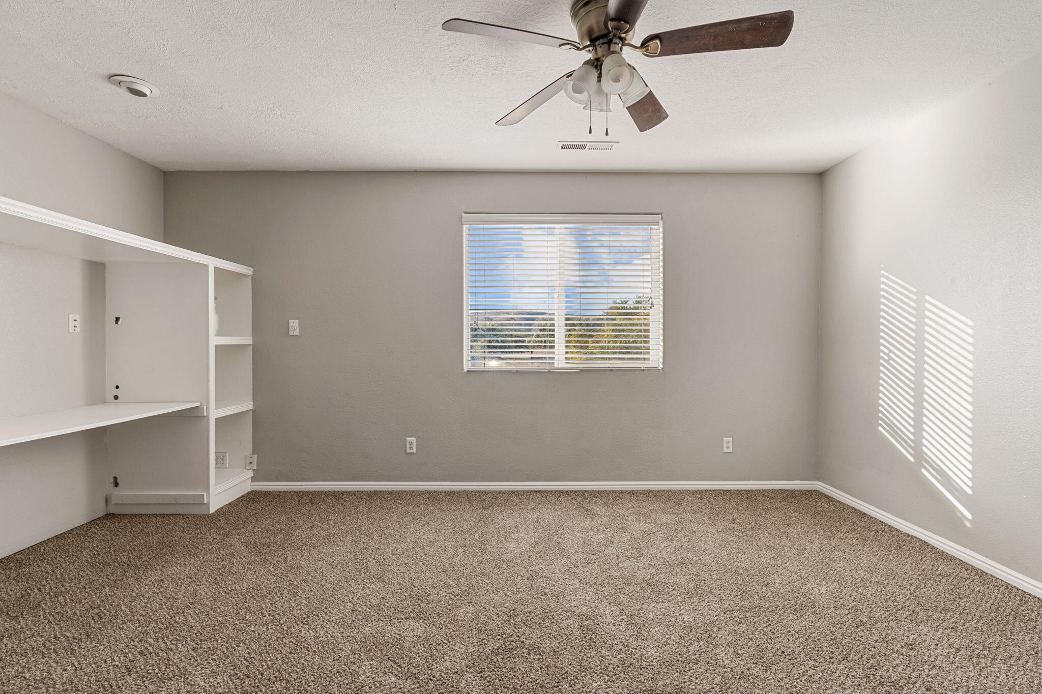 VILLAGE - Residential