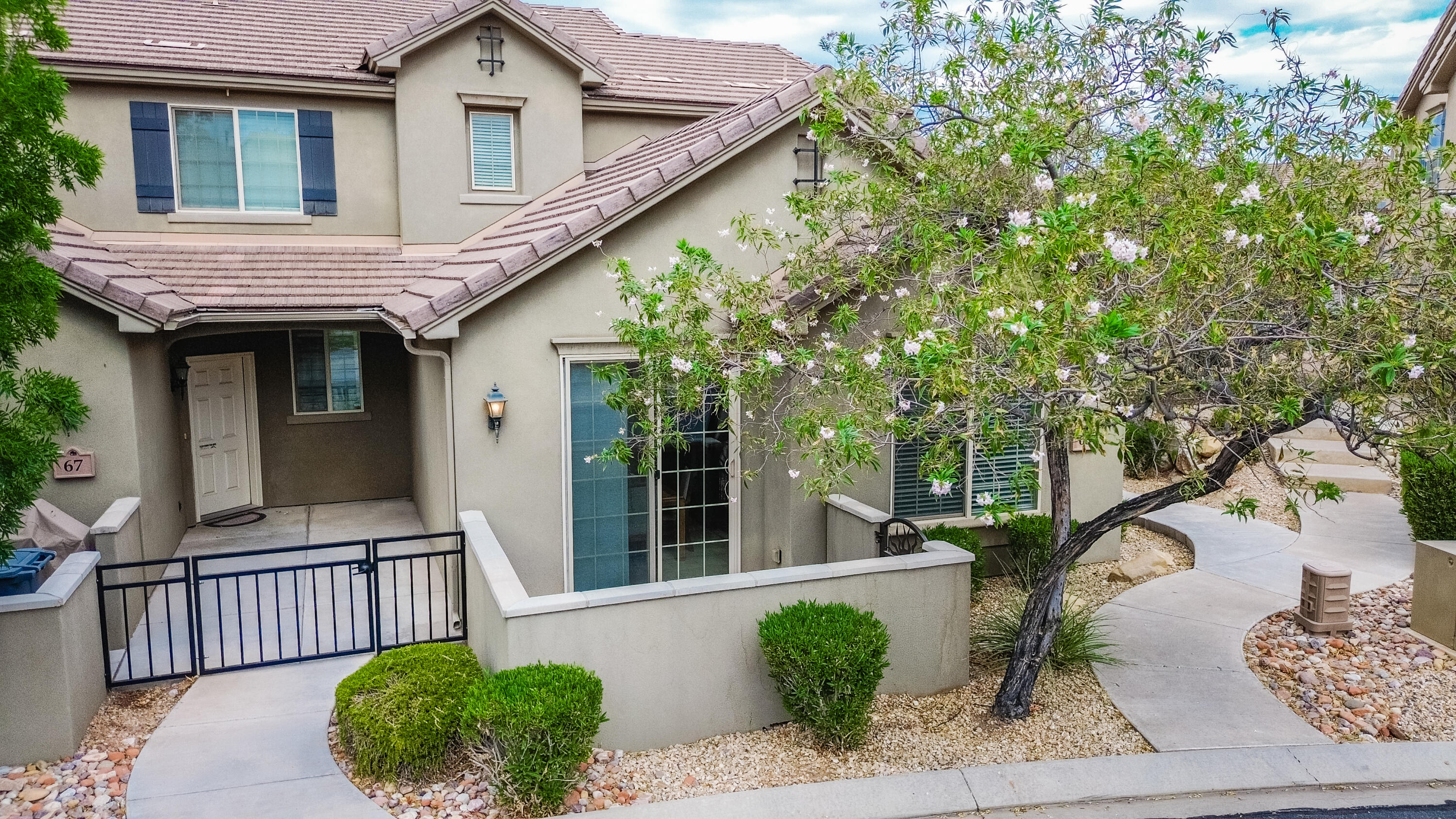 CASITAS AT HIDDEN VALLEY - Residential